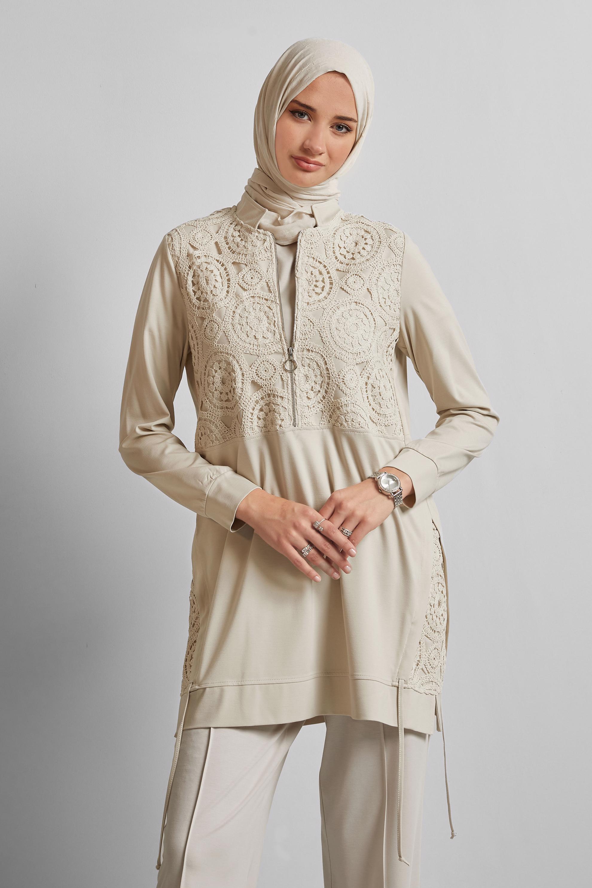 Tesettür giyim EKRU NAKIŞ DETAYLI EŞOFMAN TUNİK 45667