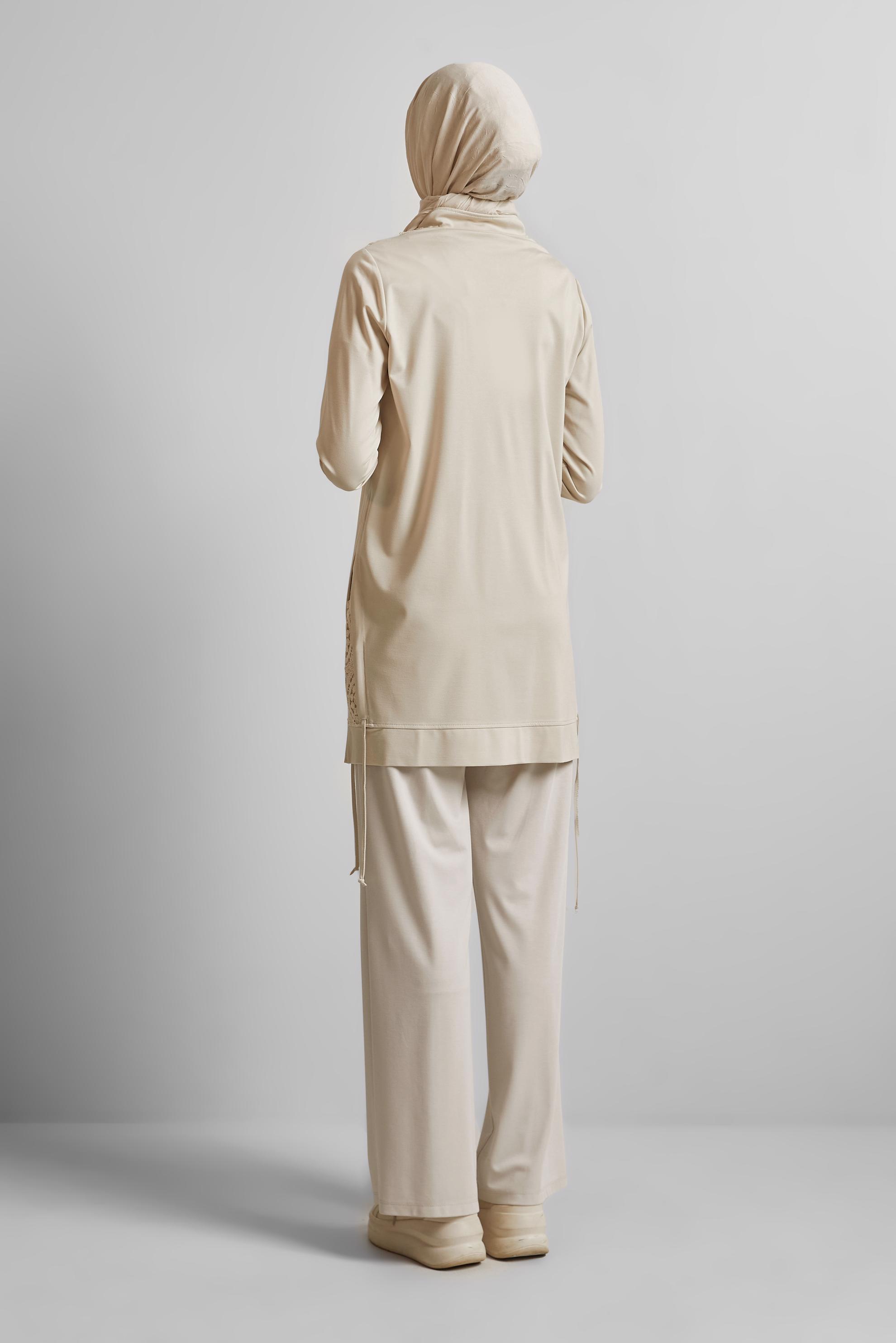 Tesettür giyim EKRU NAKIŞ DETAYLI EŞOFMAN TUNİK 45667