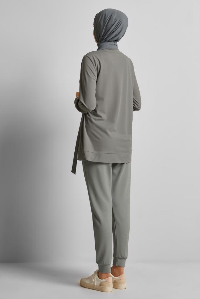 Hijab-Kleidung GRAU TRAININGSANZUG-TUNIKA MIT RUNDHALSAUSSCHNITT 45700 - ALVİNA
