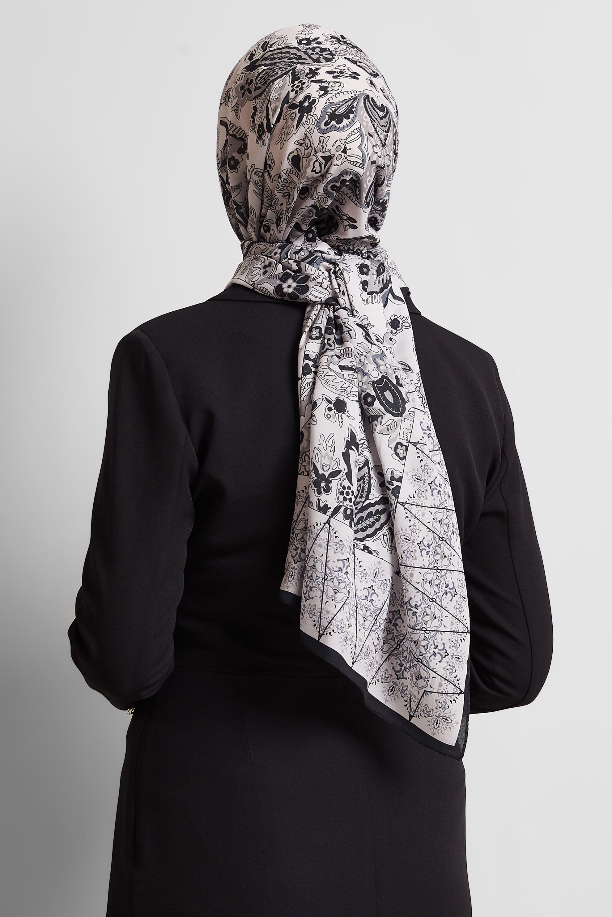 Tesettür giyim BEJ ALVİNA DESENLİ ŞAL 10171