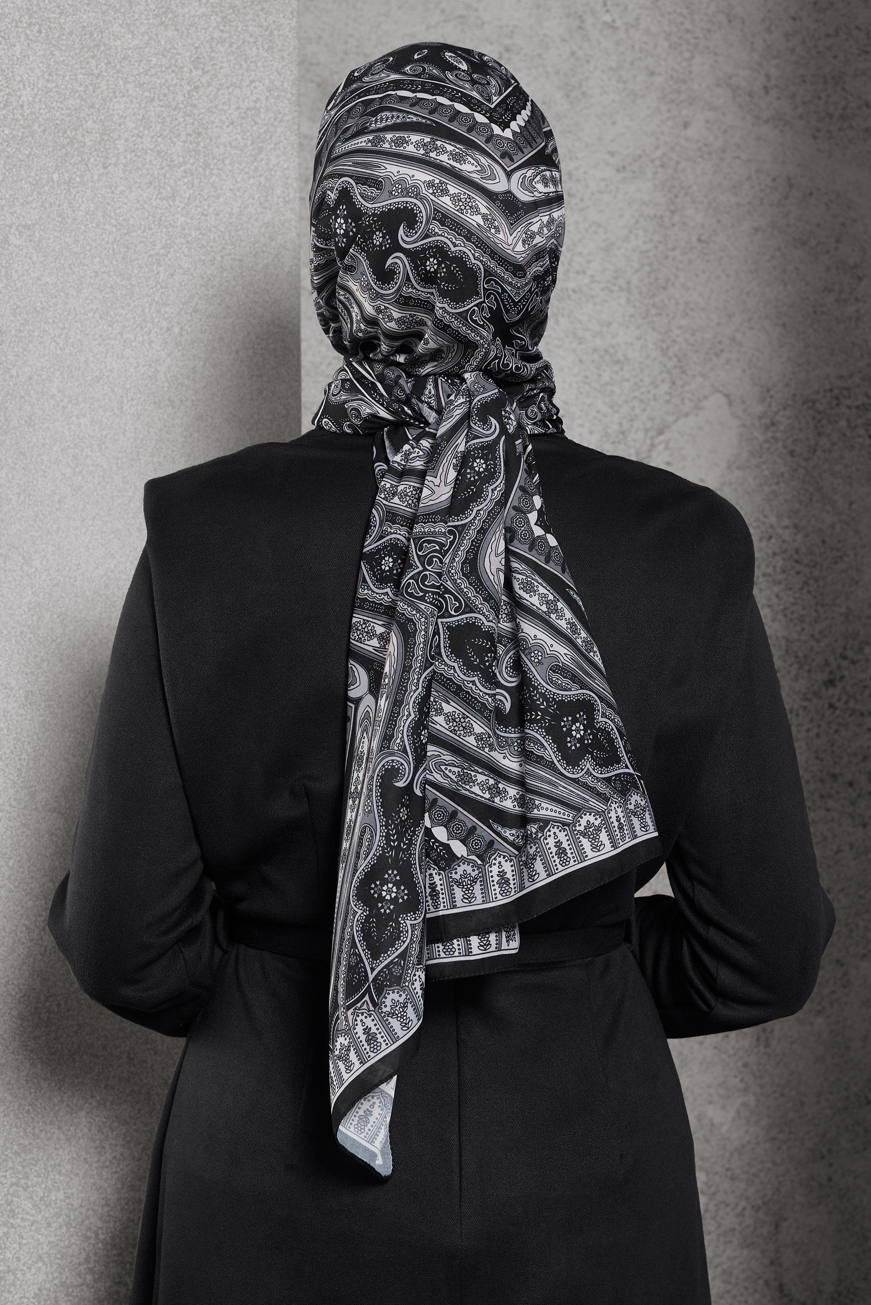 Tesettür giyim SİYAH ALVİNA DESENLİ ŞAL 10174