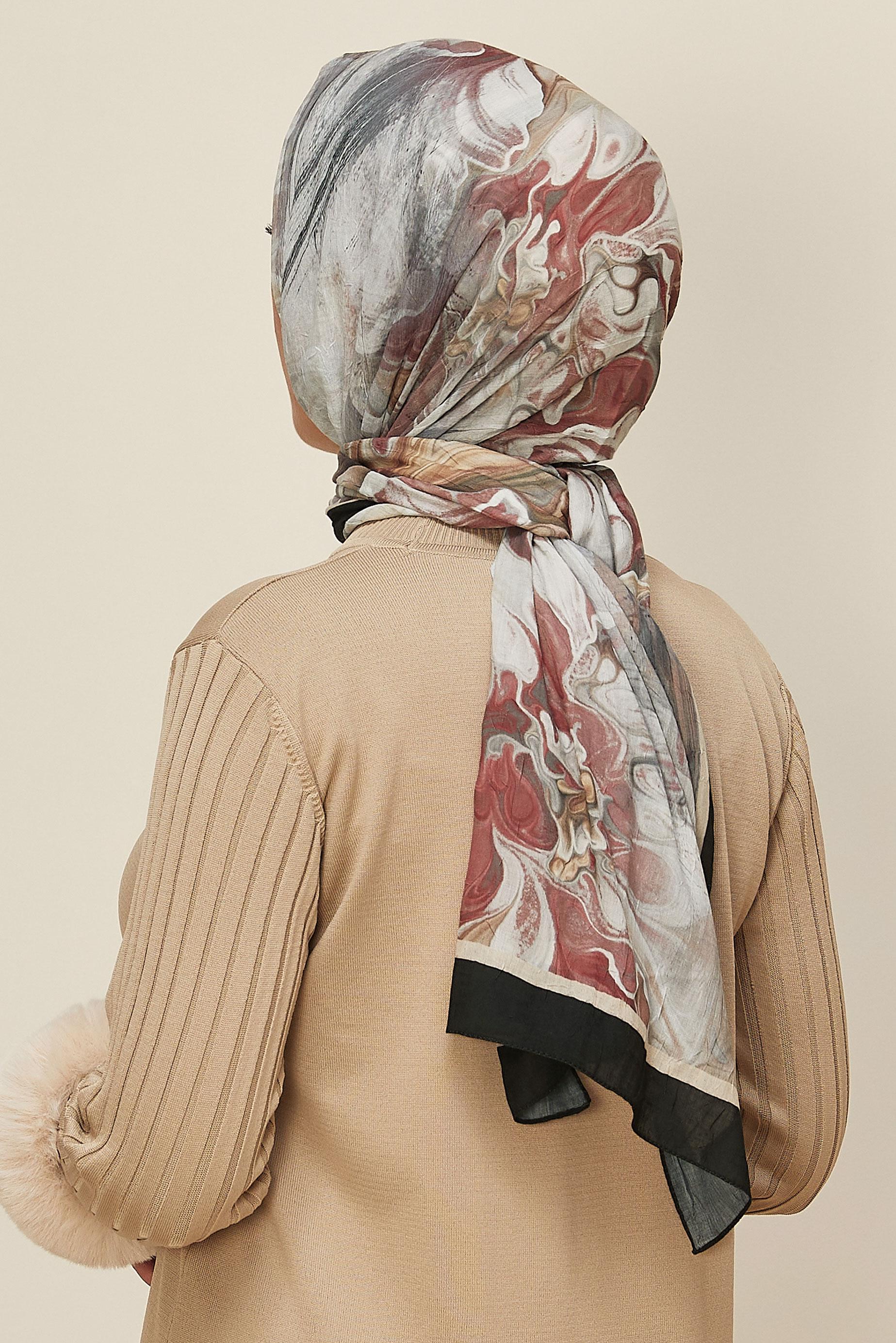 Tesettür giyim BEJ ALVİNA DESENLİ KRAŞ ŞAL 3592