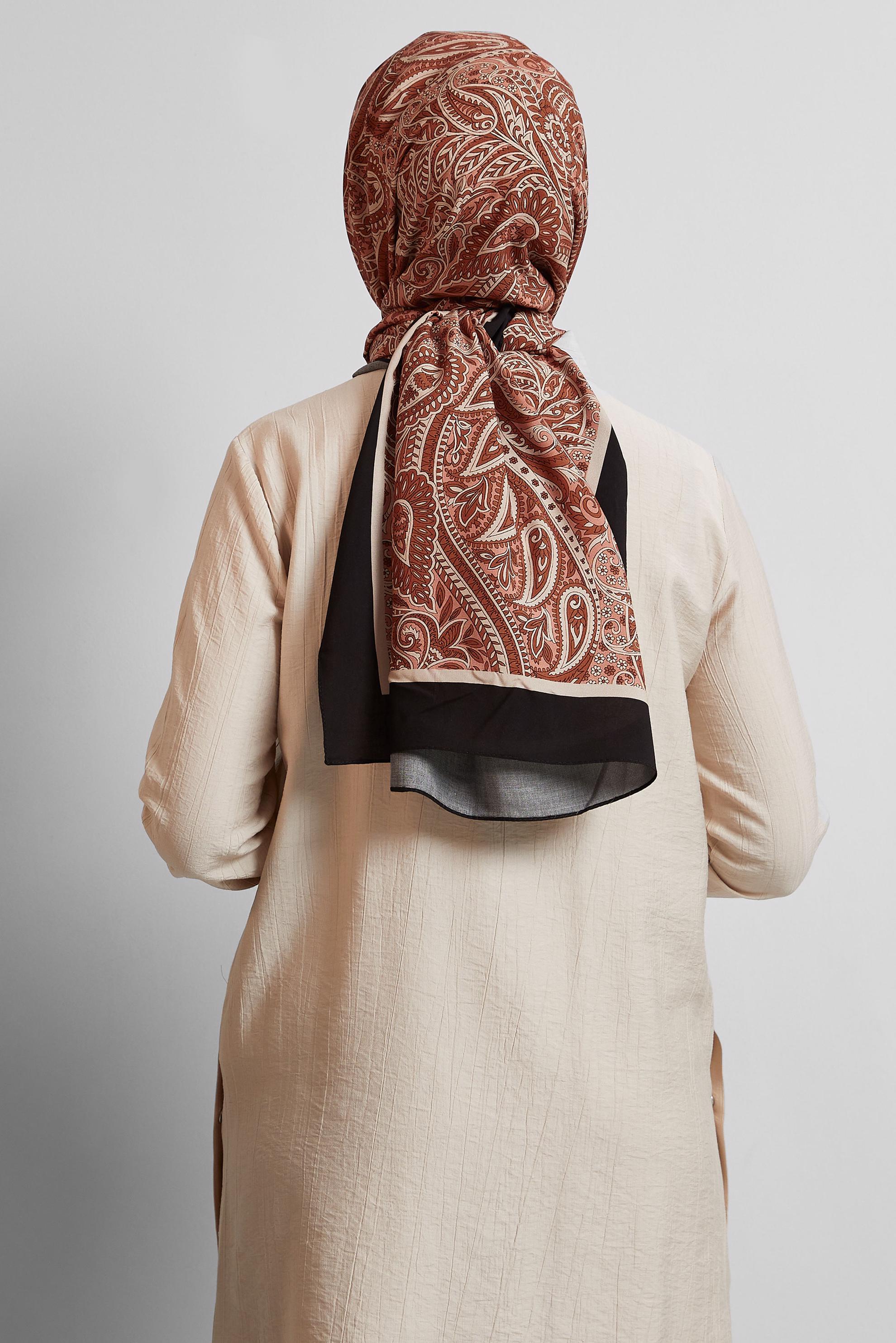 Tesettür giyim TABA ALVİNA ETNİK DESENLİ ŞAL 4472