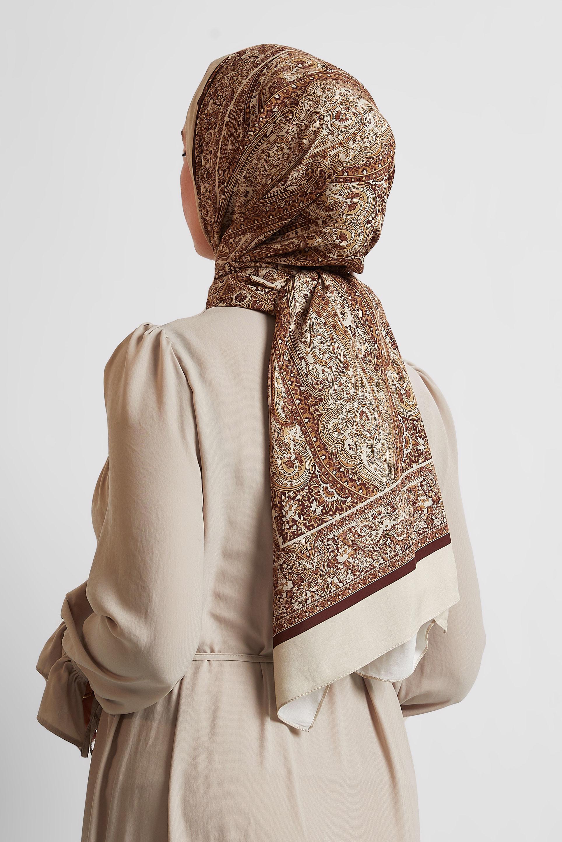 Tesettür giyim BEJ ALVİNA ETNİK DESENLİ ŞAL 4479