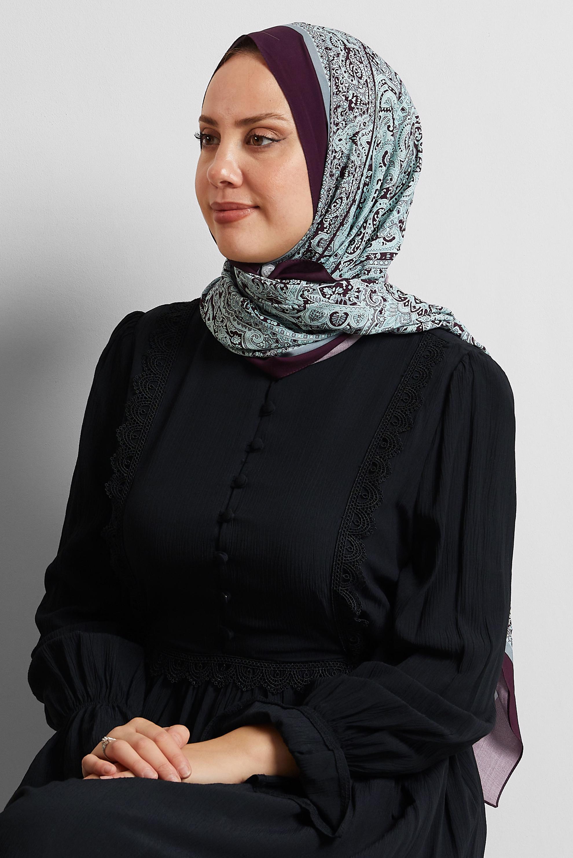 Tesettür giyim MAVİ ALVİNA ETNİK DESENLİ ŞAL 4479