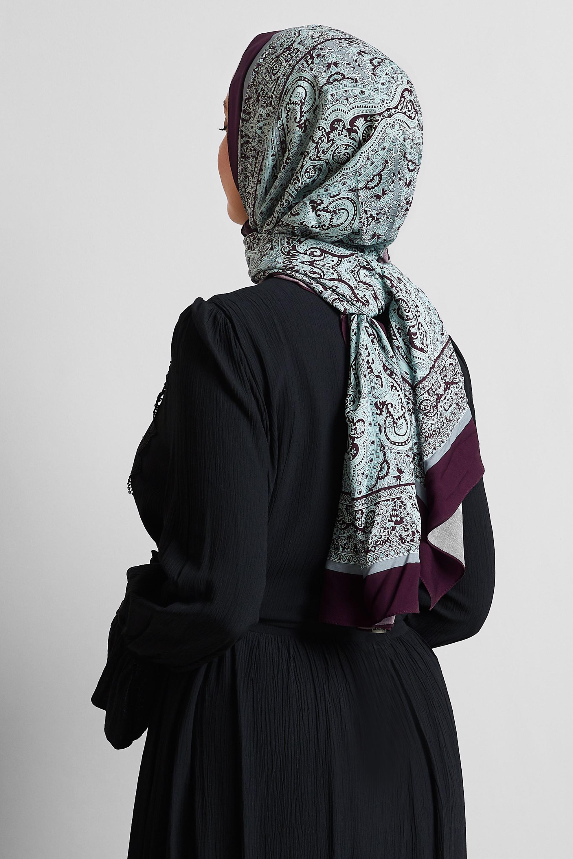 Tesettür giyim MAVİ ALVİNA ETNİK DESENLİ ŞAL 4479