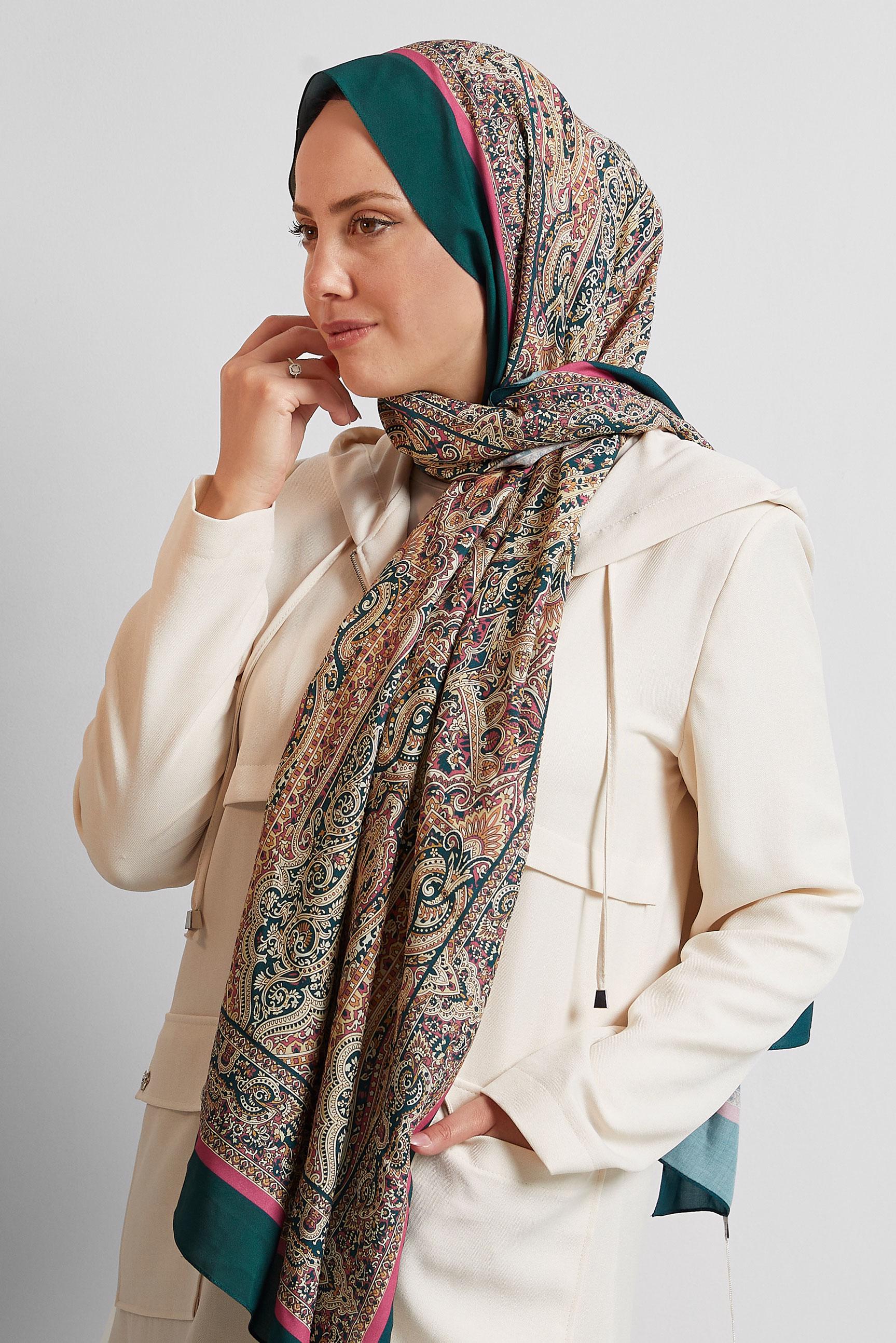 Tesettür giyim YEŞİL ALVİNA ETNİK DESENLİ ŞAL 4479