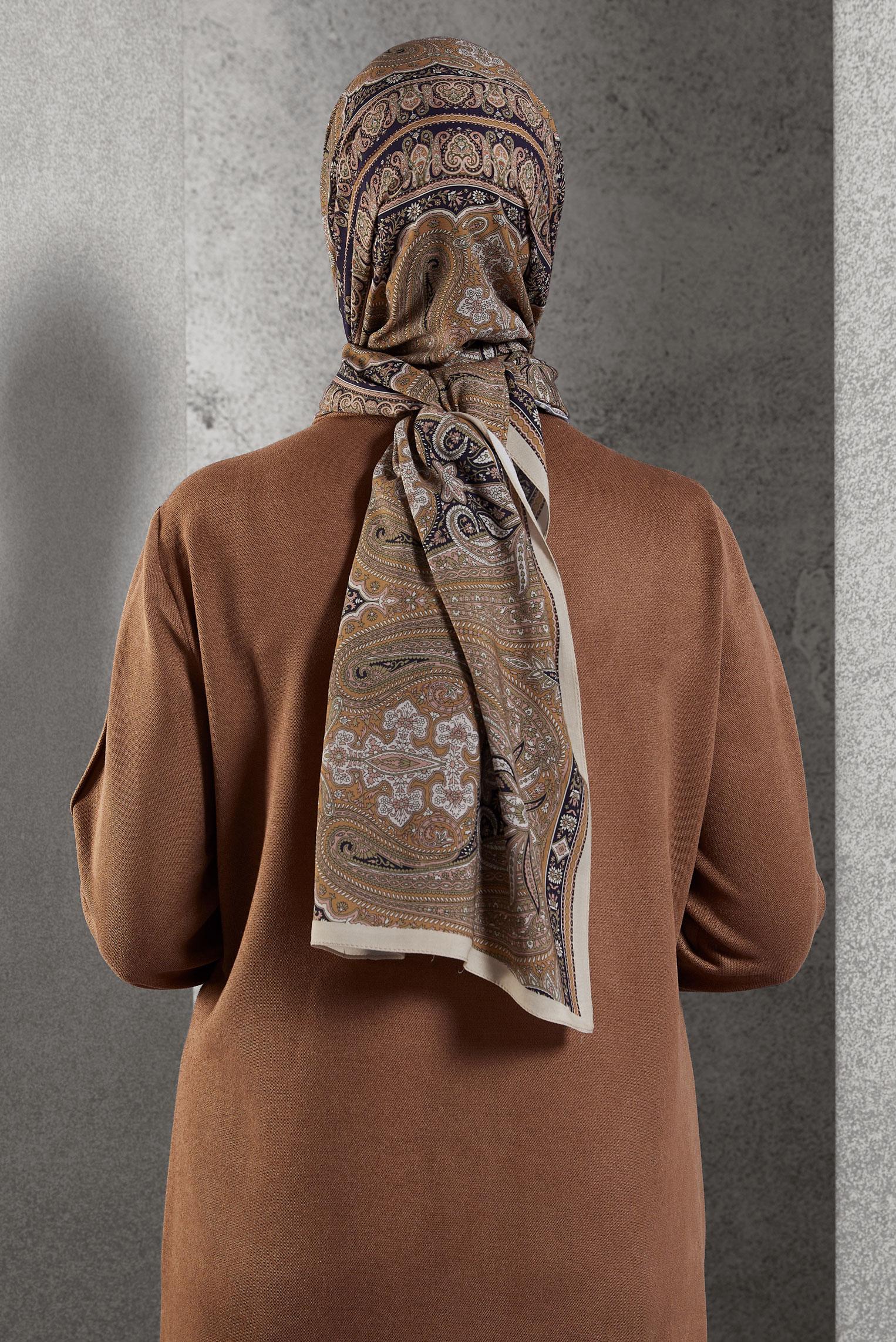 Tesettür giyim BEJ ALVİNA ETNİK DESEN ŞAL 8521