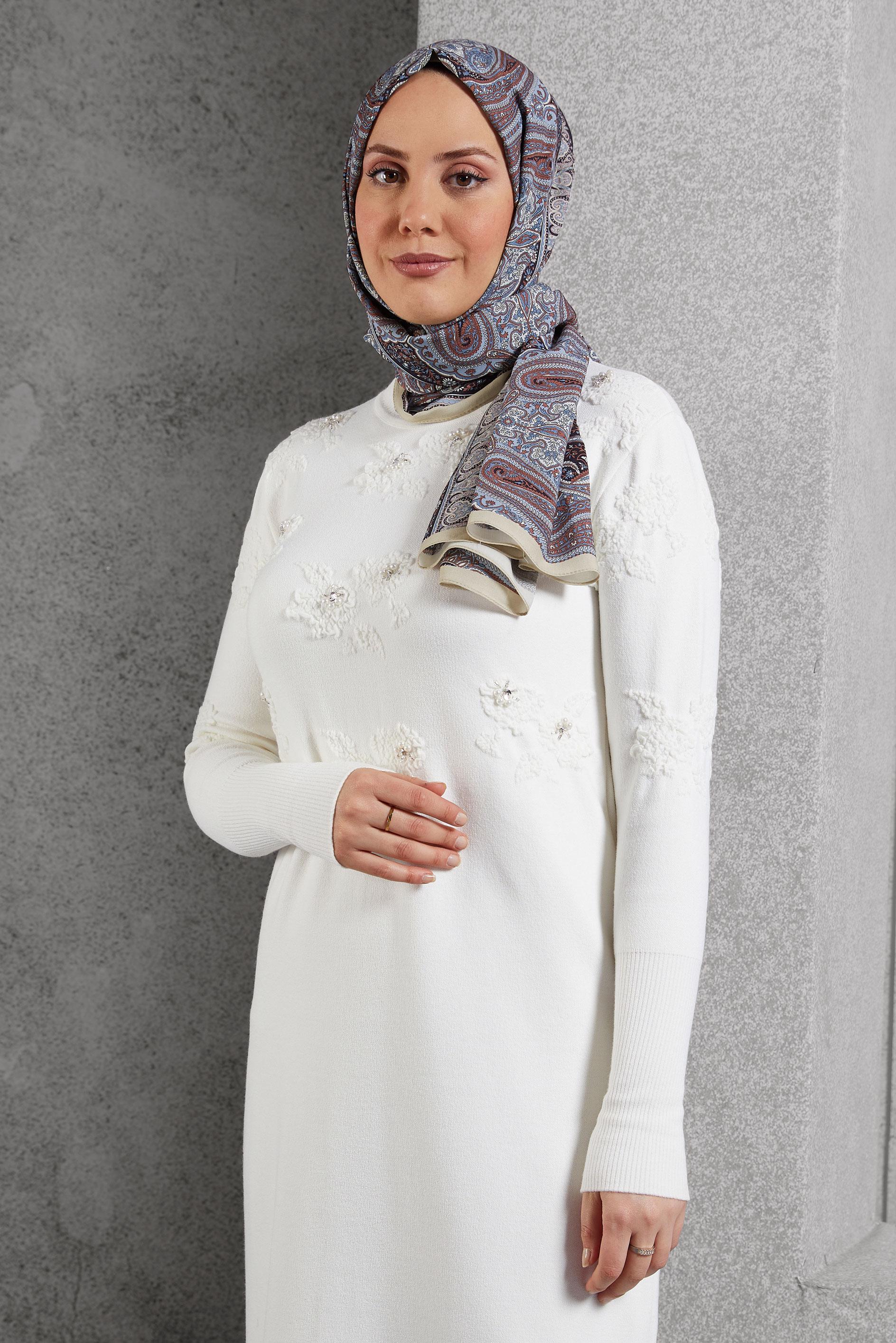 Tesettür giyim LACİVERT ALVİNA ETNİK DESEN ŞAL 8521