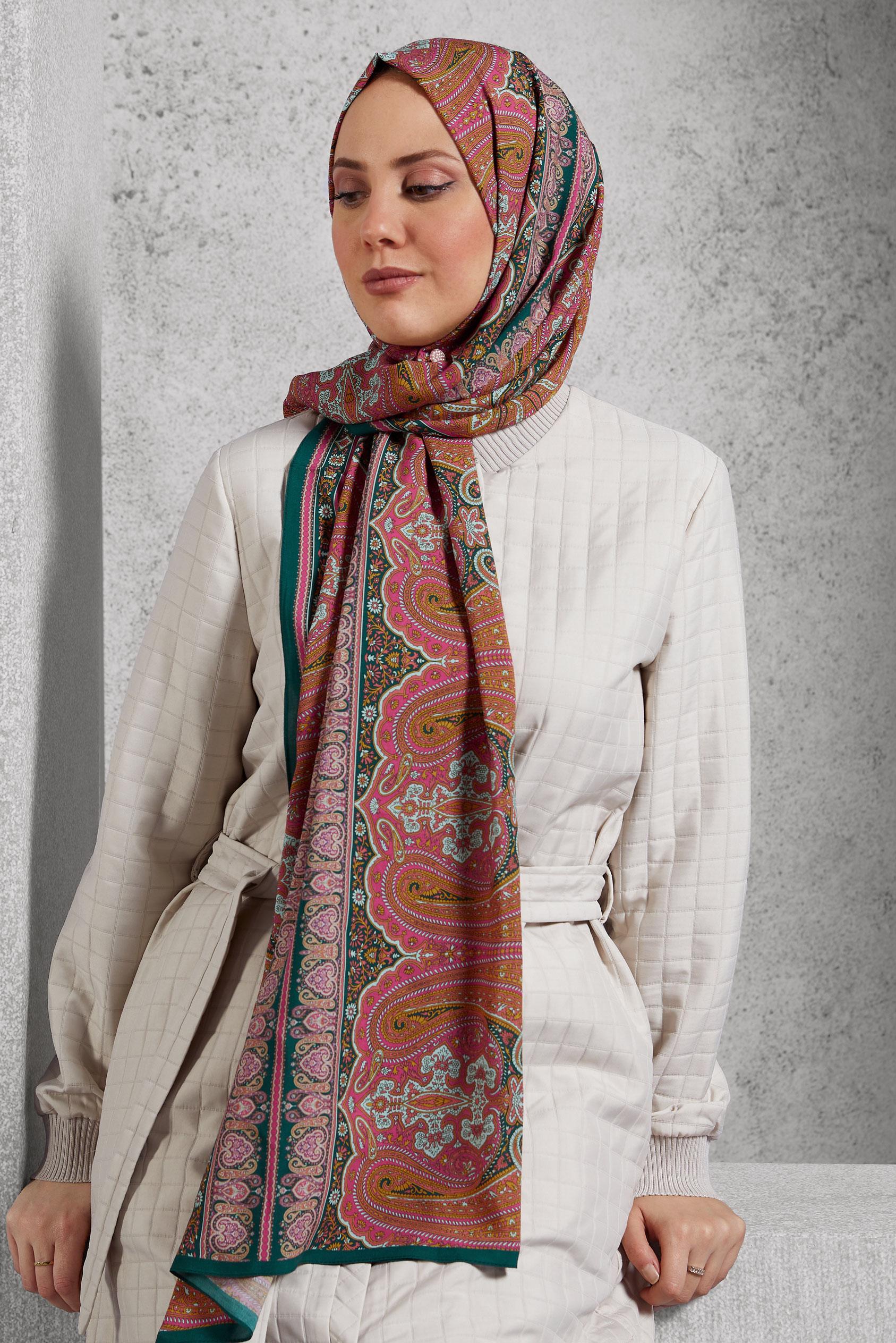 Tesettür giyim YEŞİL ALVİNA ETNİK DESEN ŞAL 8521