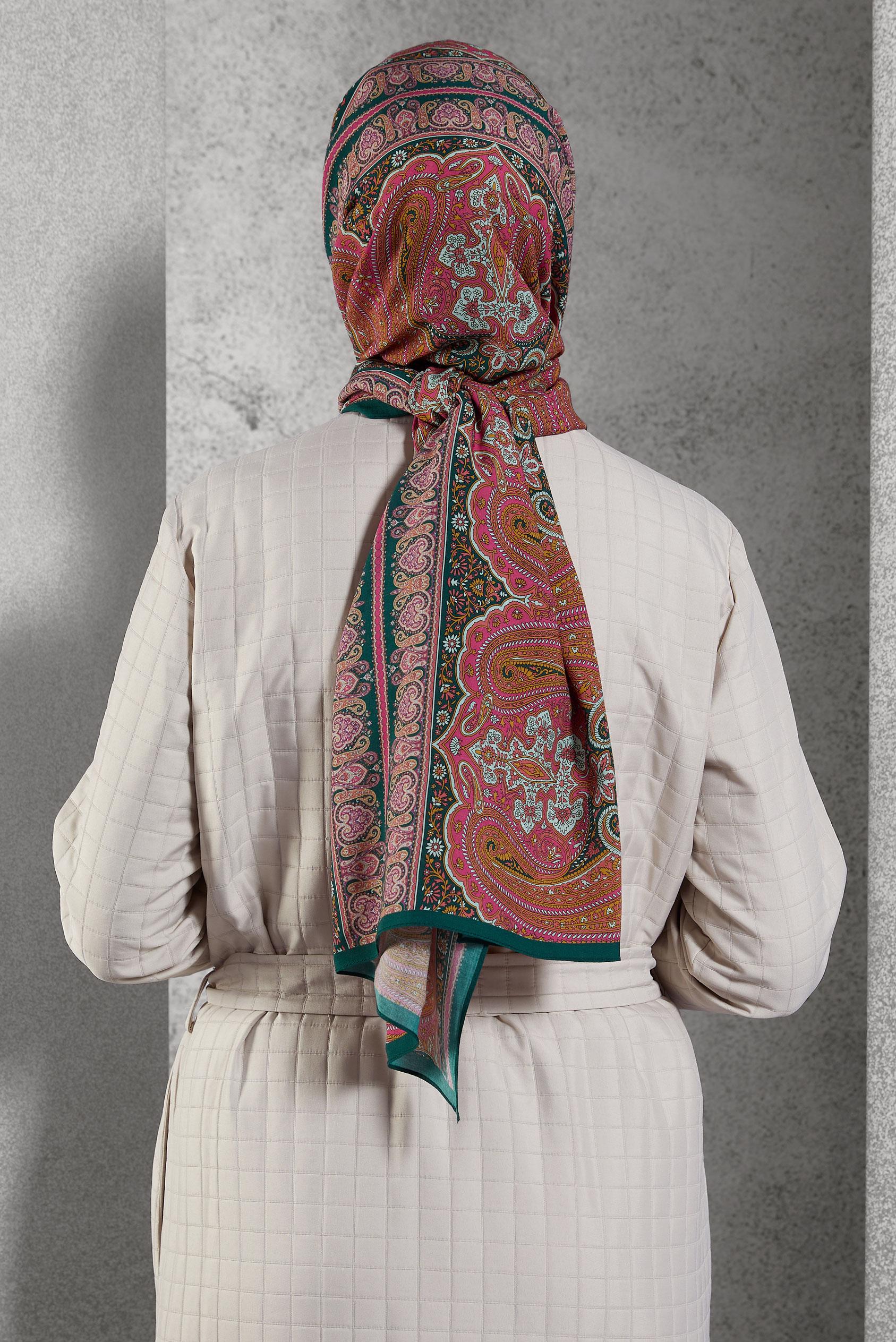 Tesettür giyim YEŞİL ALVİNA ETNİK DESEN ŞAL 8521