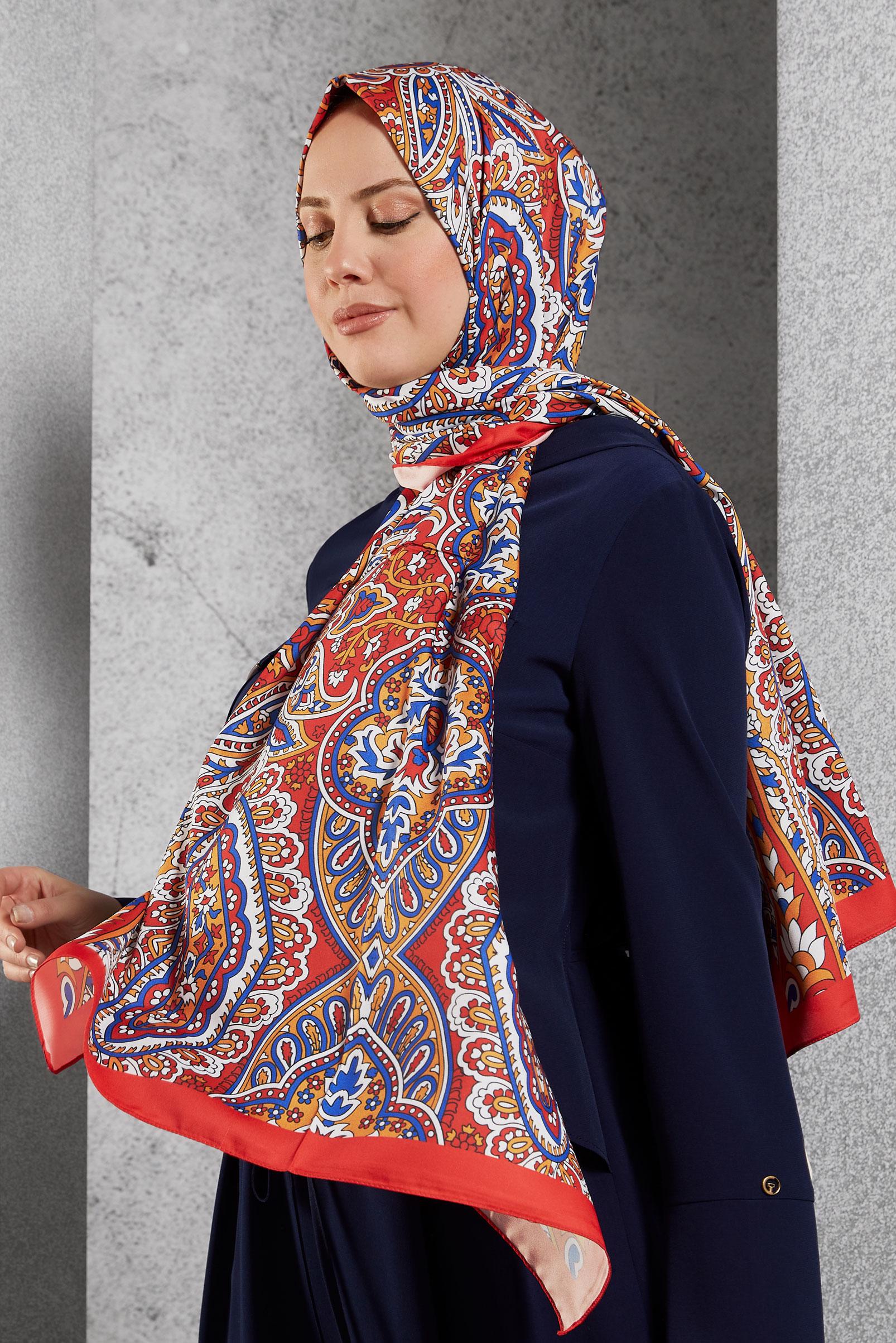 Tesettür giyim MERCAN ALVİNA ETNİK DESENLİ ŞAL 8522