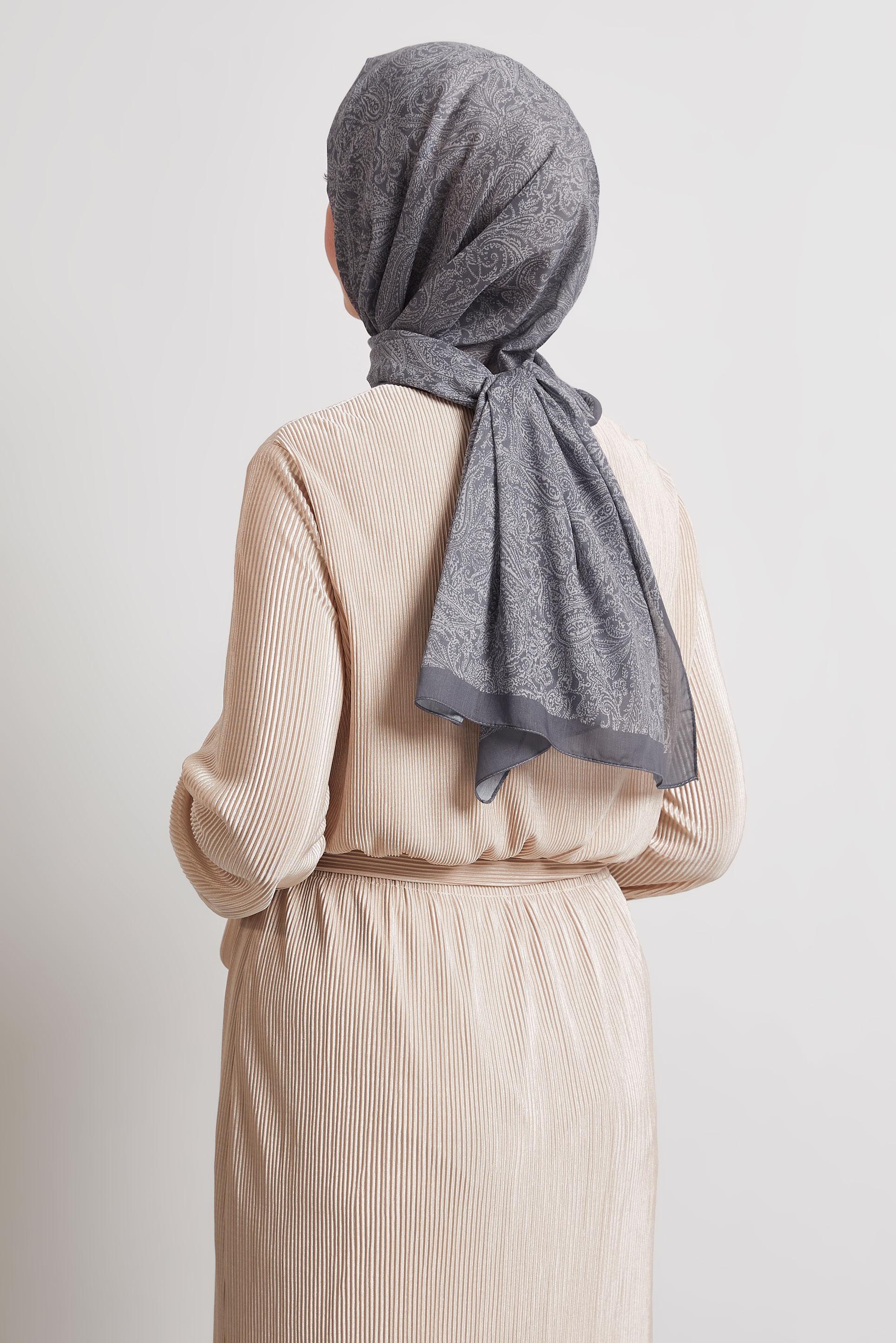 Tesettür giyim GRİ ALVİNA ŞAL 8530