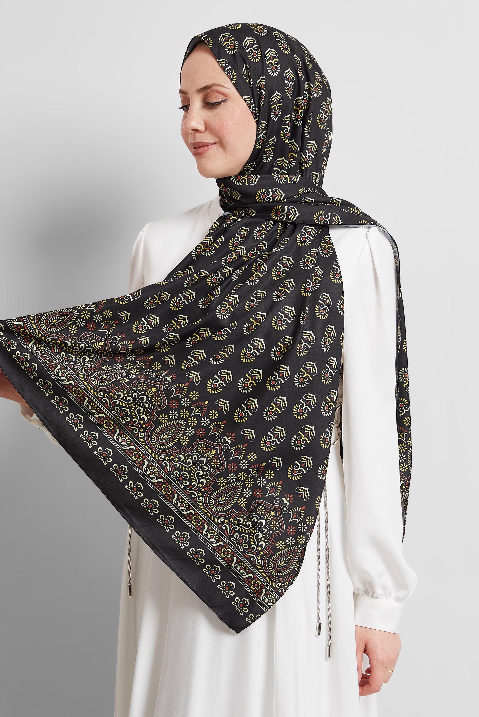Tesettür giyim SİYAH ALVİNA DESENLİ ŞAL 8531
