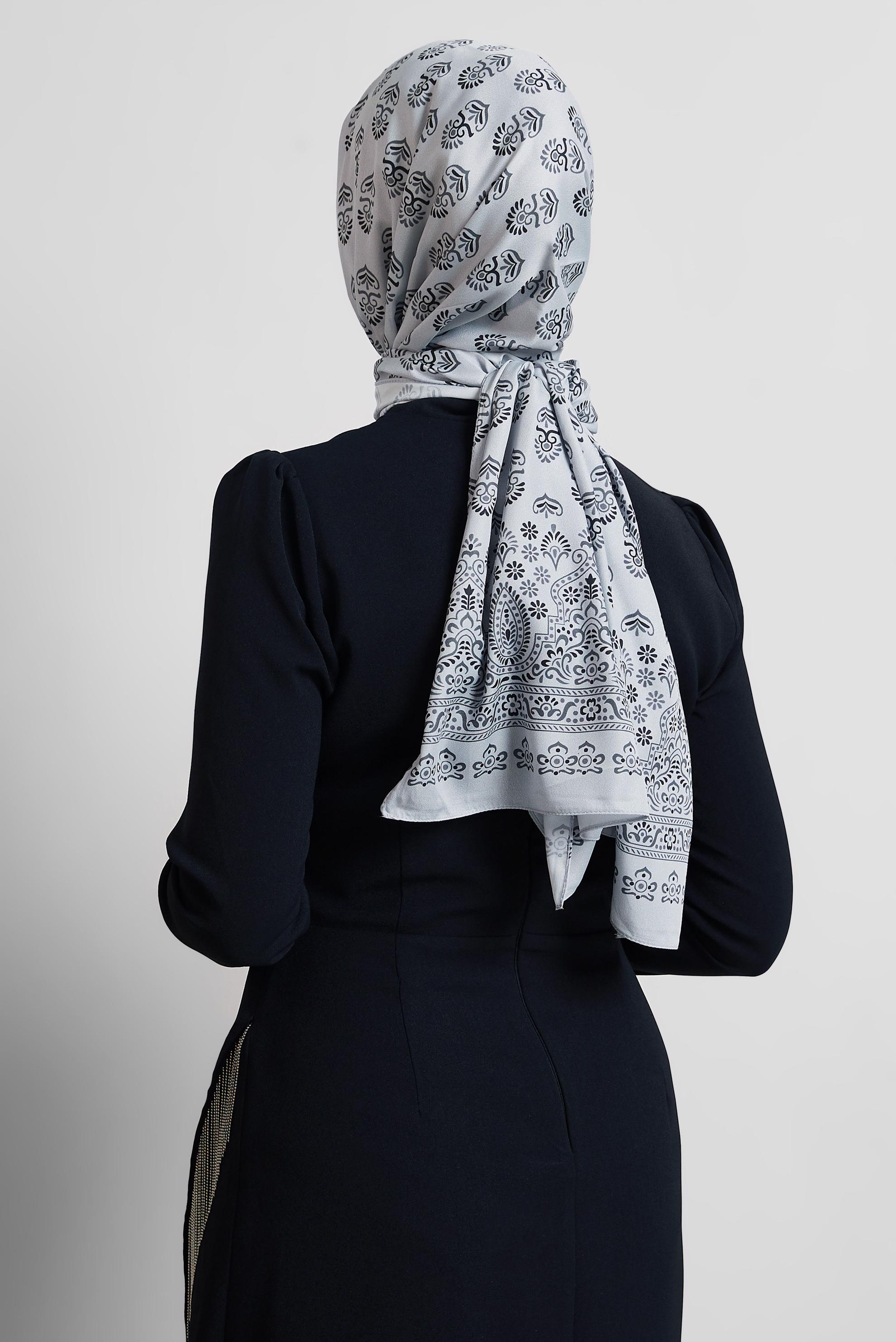 Tesettür giyim GRİ ALVİNA DESENLİ ŞAL 8531