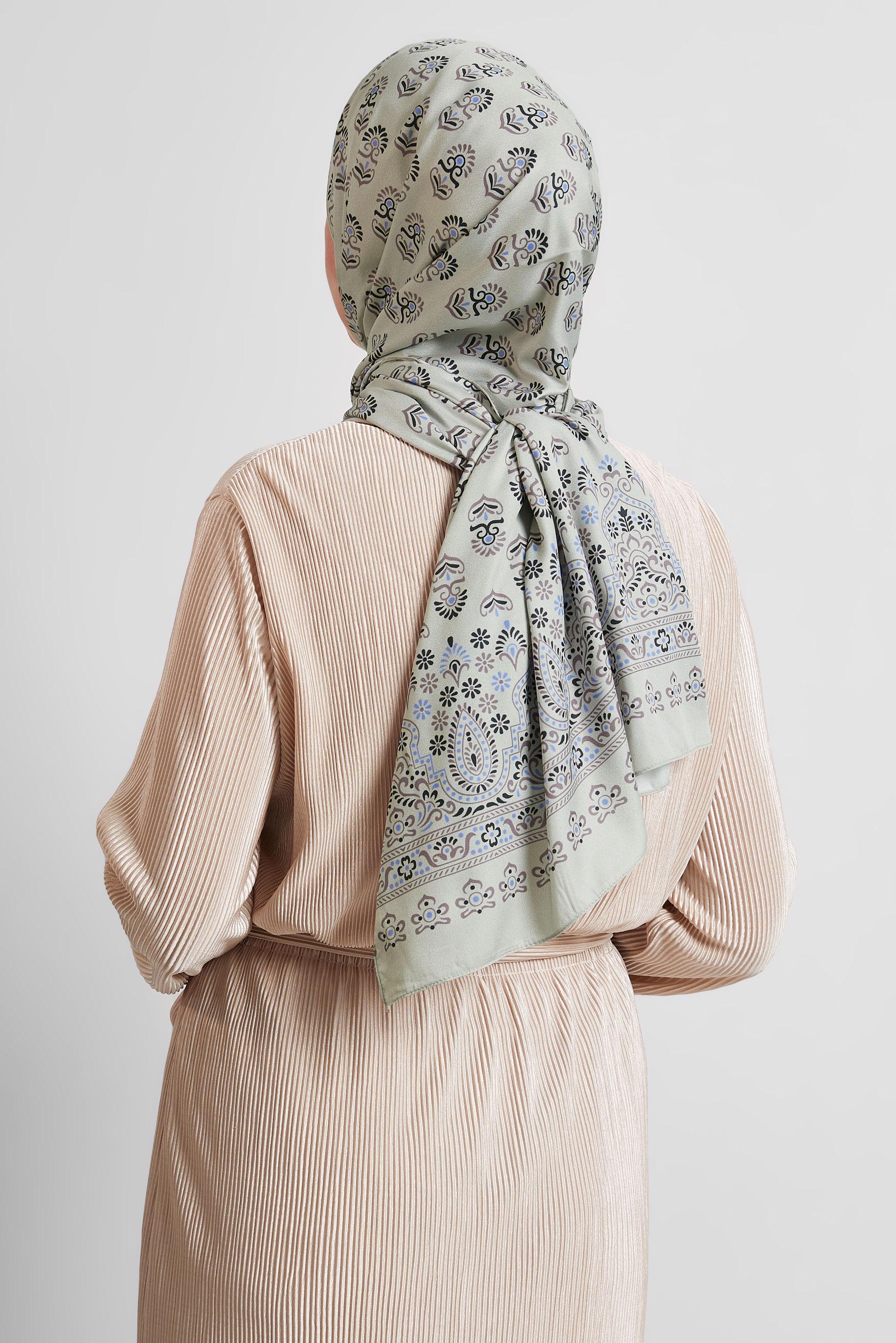 Tesettür giyim VİZON ALVİNA DESENLİ ŞAL 8531