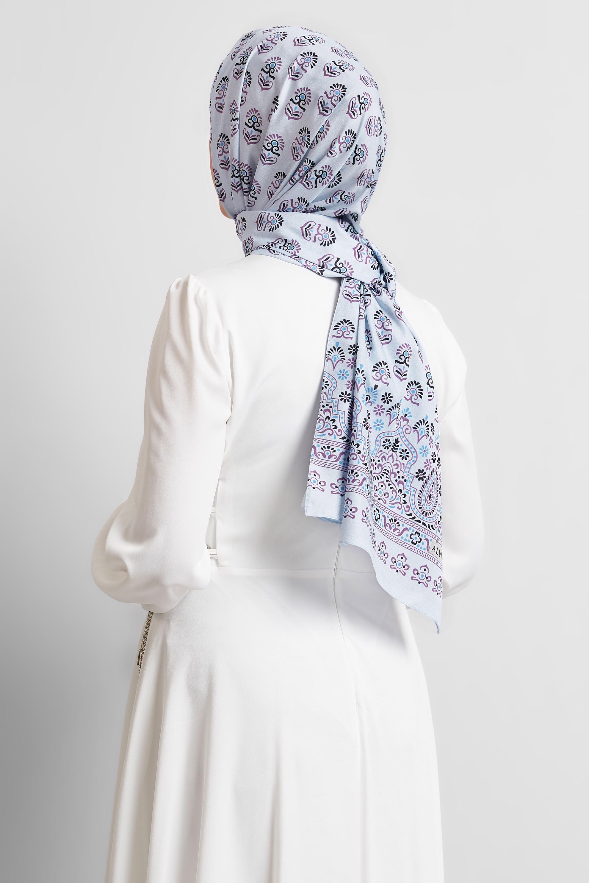 Tesettür giyim MAVİ ALVİNA DESENLİ ŞAL 8531