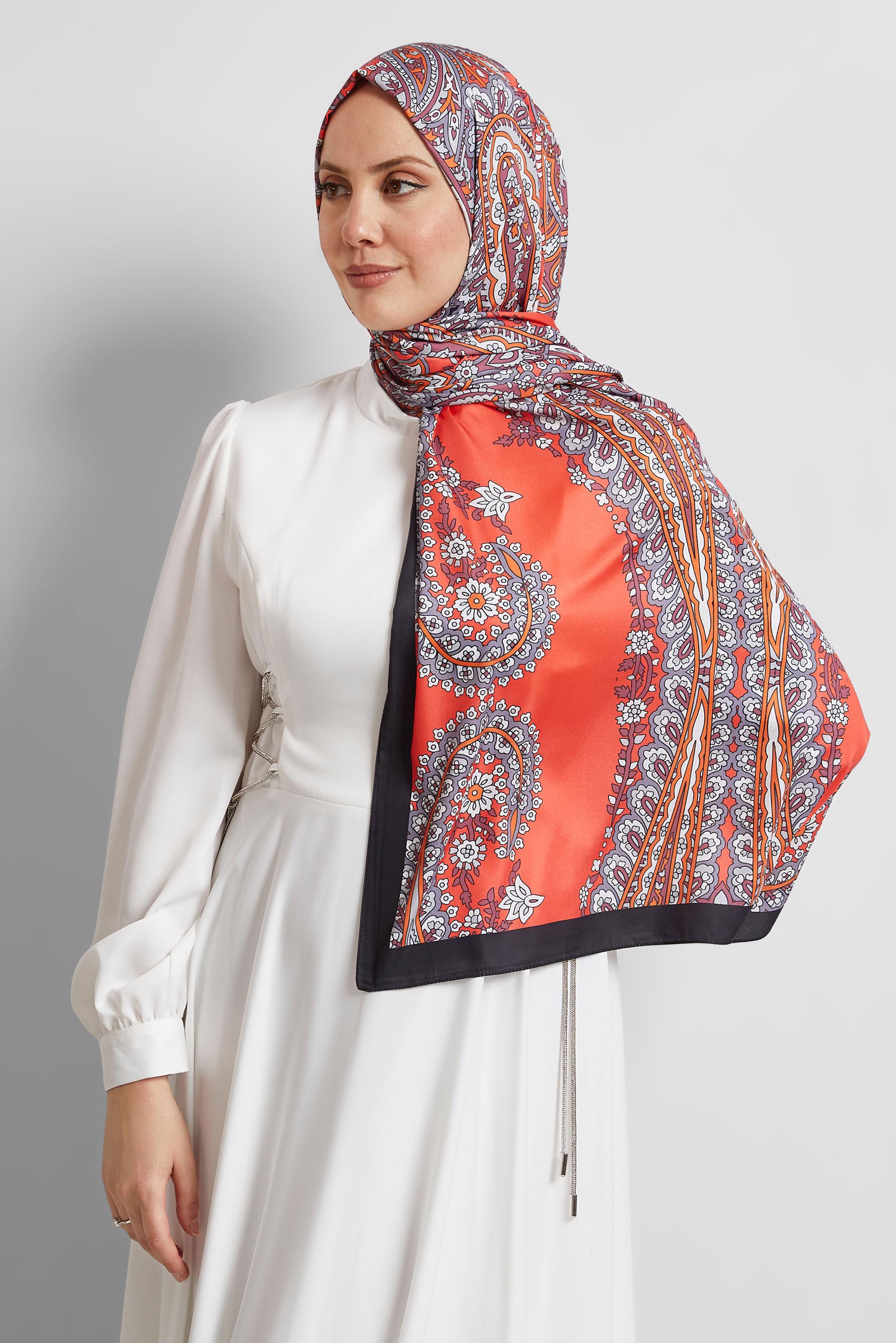 Tesettür giyim SİYAH ALVİNA DESENLİ ŞAL 8532