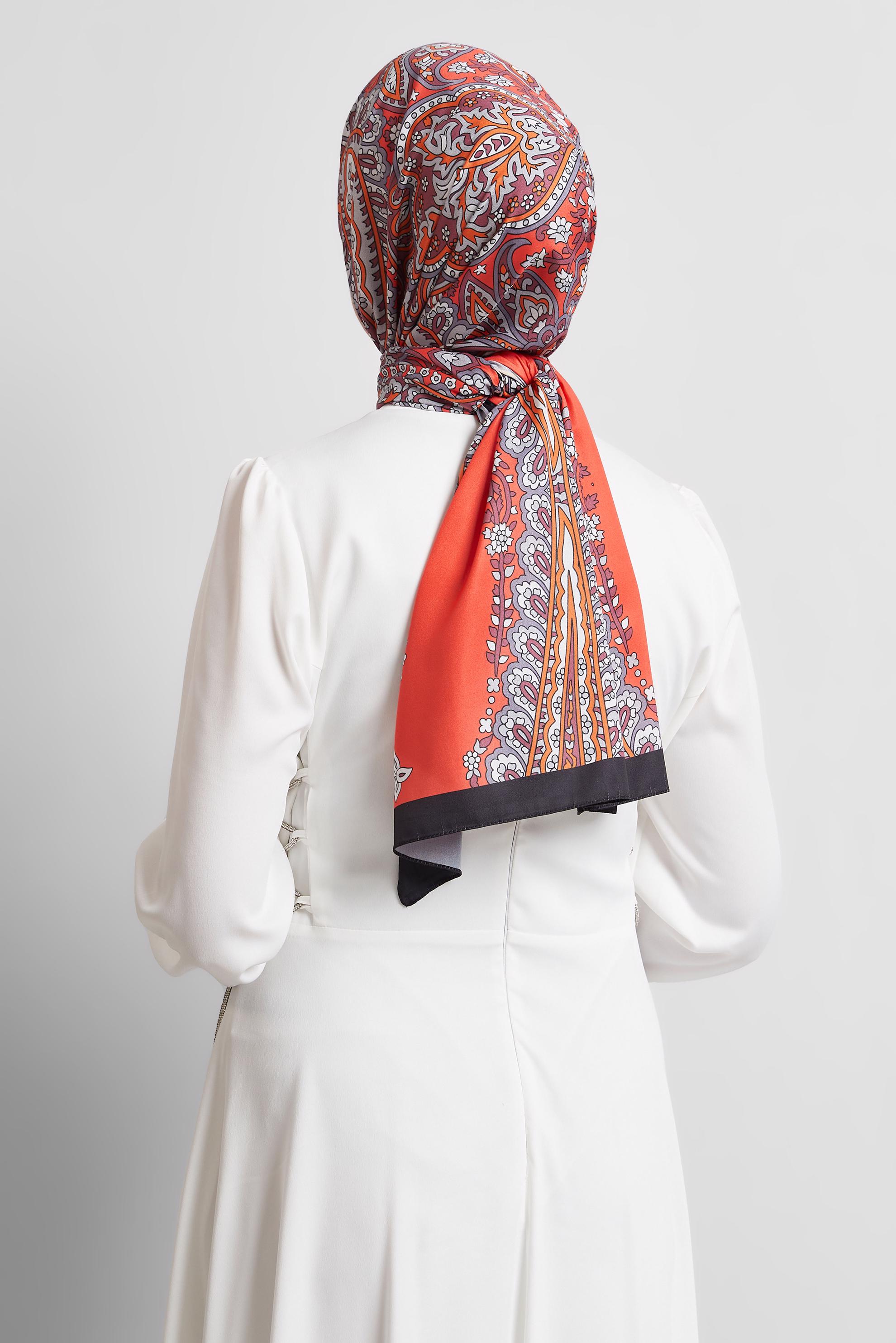 Tesettür giyim SİYAH ALVİNA DESENLİ ŞAL 8532