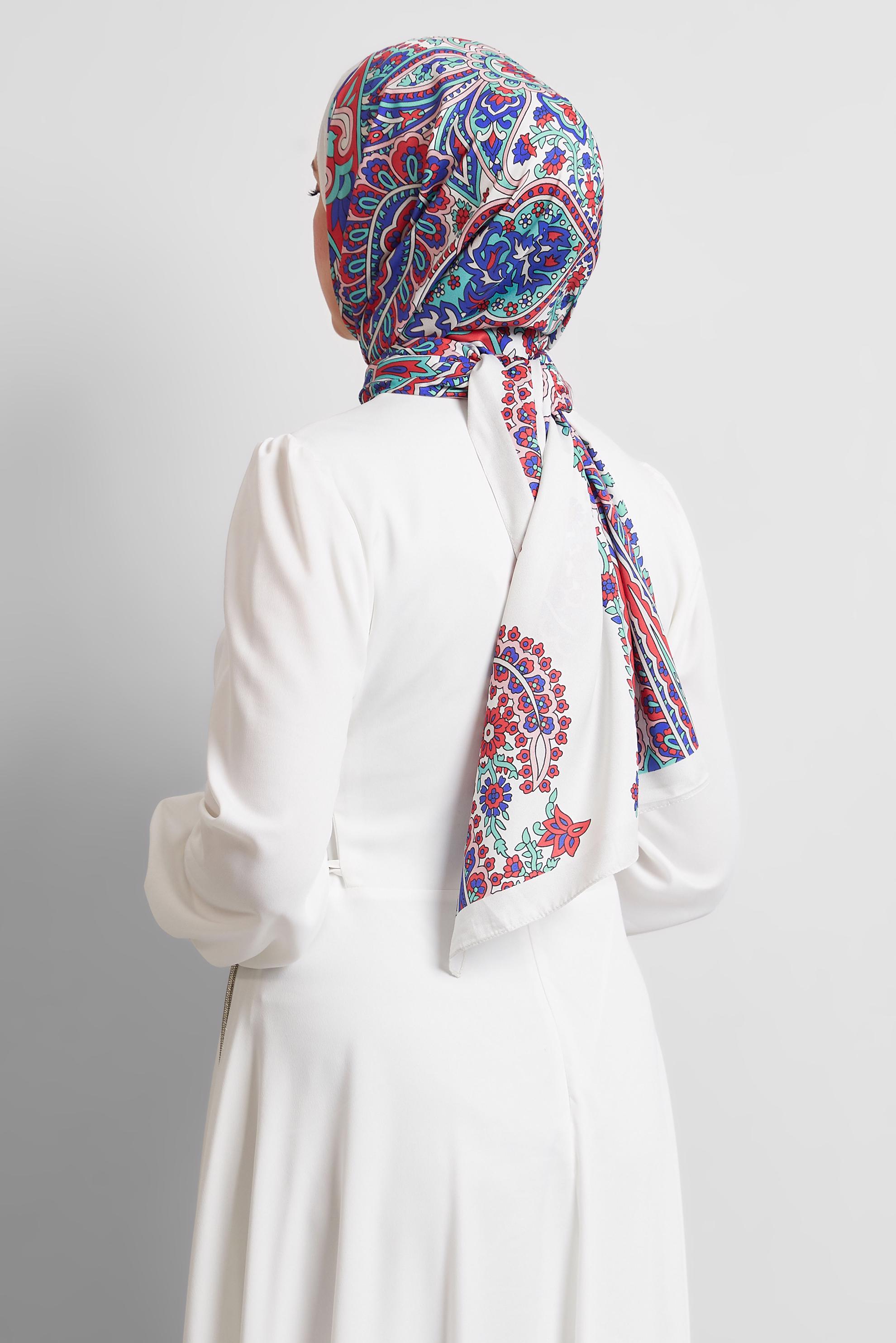 Tesettür giyim EKRU ALVİNA DESENLİ ŞAL 8532