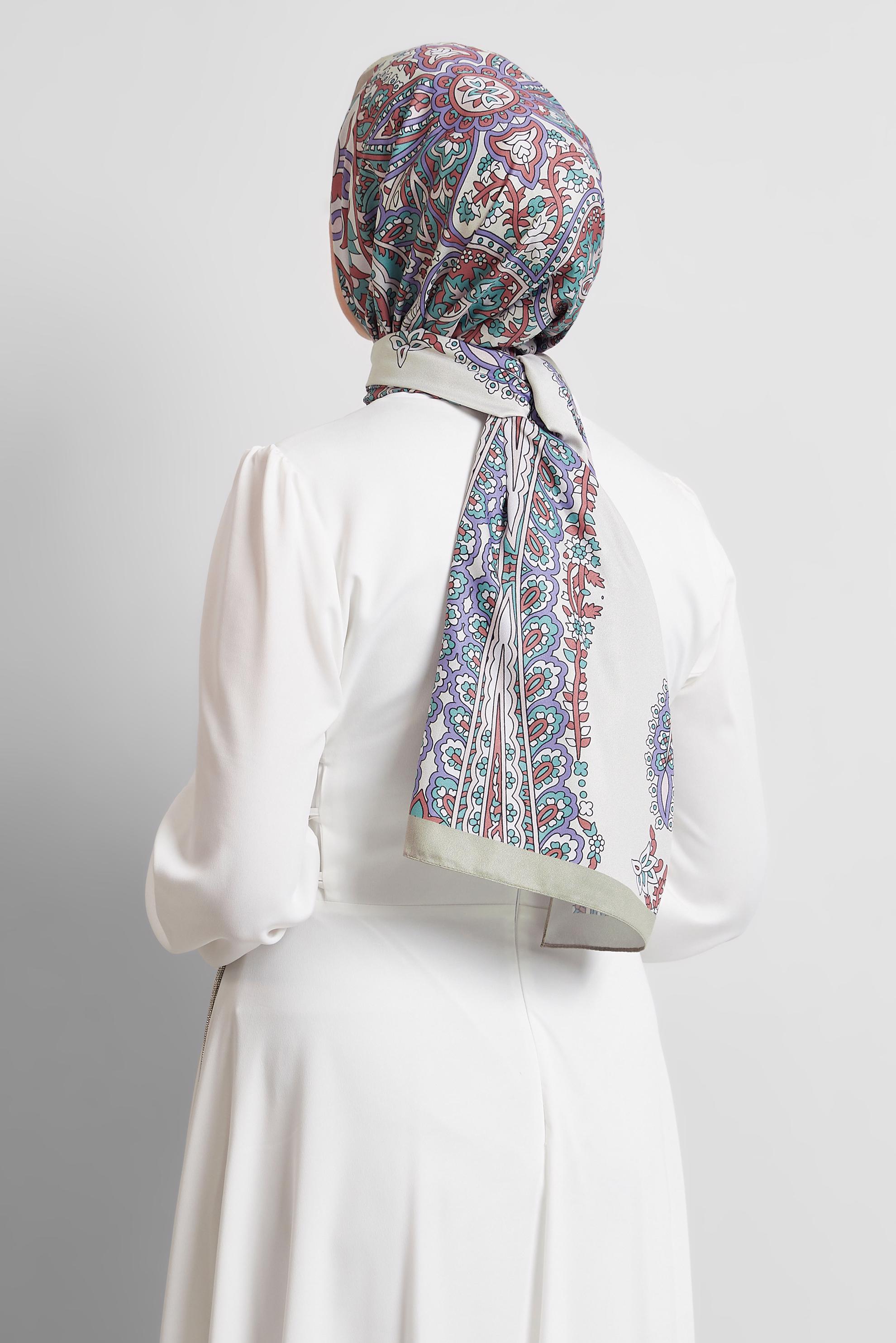 Tesettür giyim BEJ ALVİNA DESENLİ ŞAL 8532