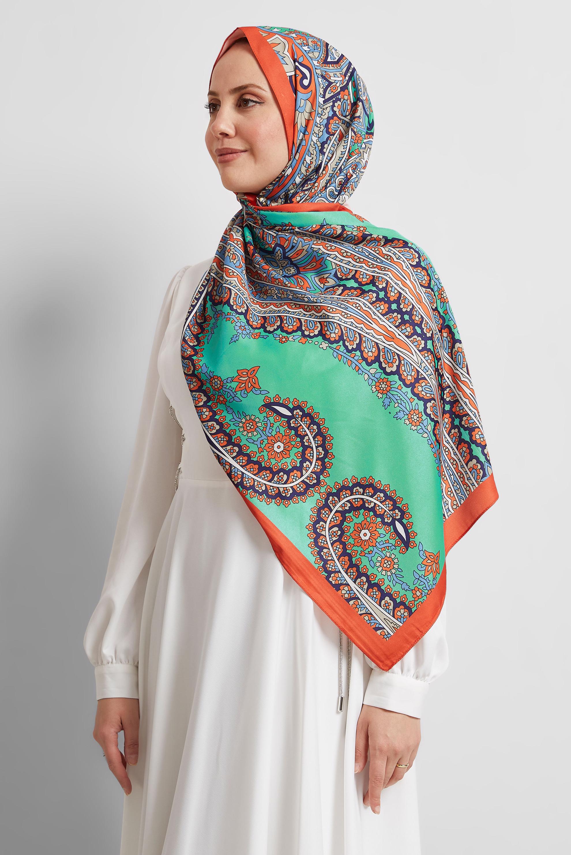 Tesettür giyim MERCAN ALVİNA DESENLİ ŞAL 8532