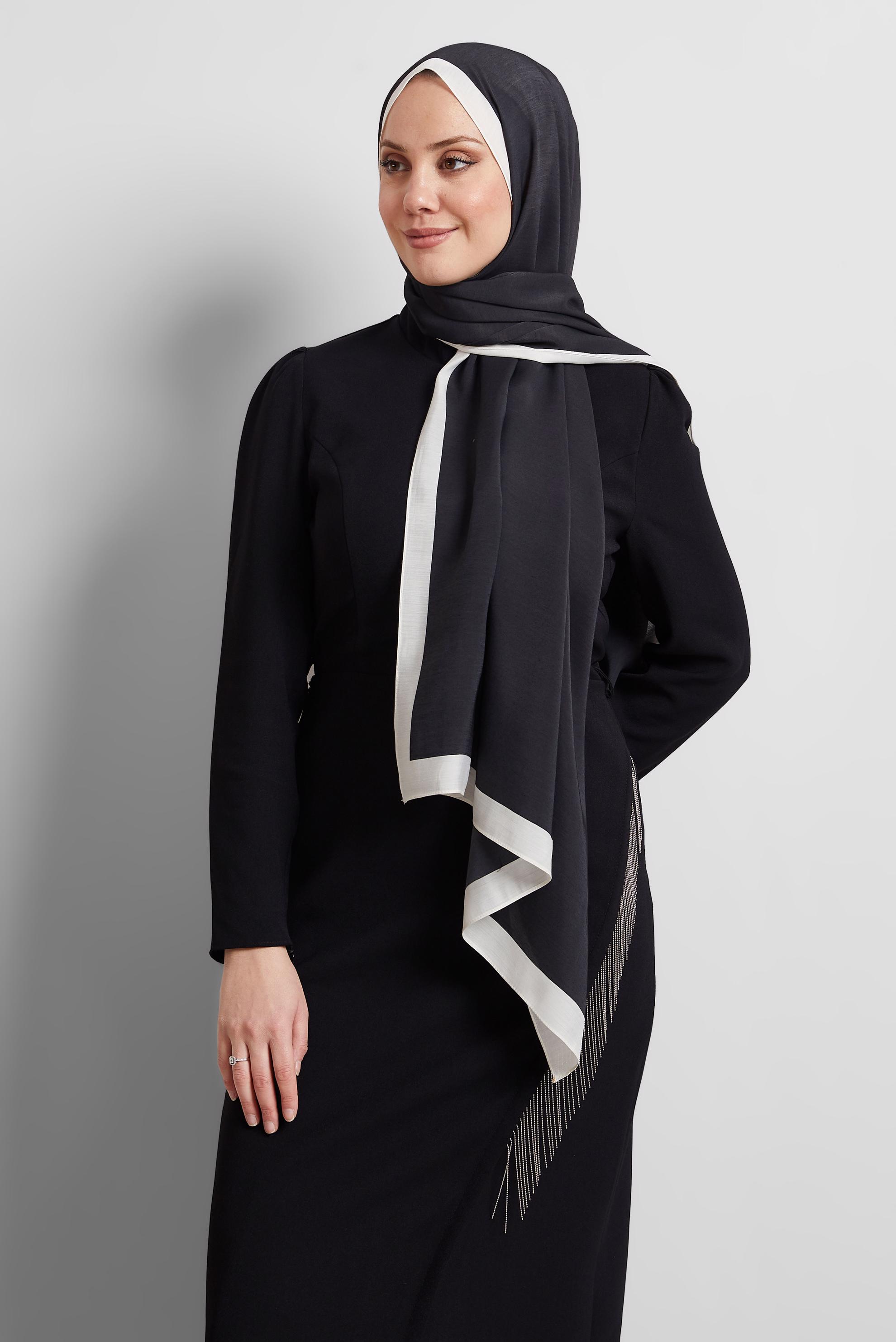 Tesettür giyim SİYAH ALVİNA ŞAL 8533
