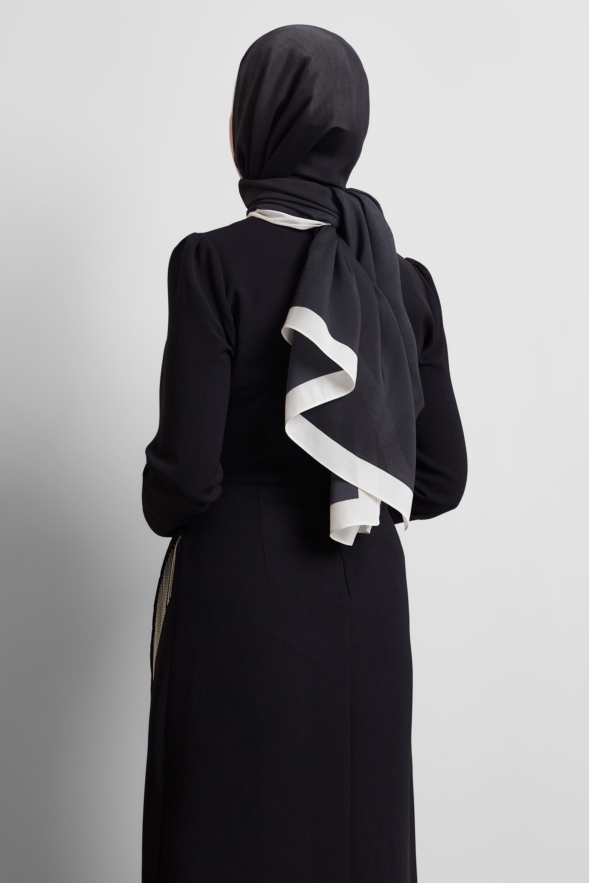 Tesettür giyim SİYAH ALVİNA ŞAL 8533