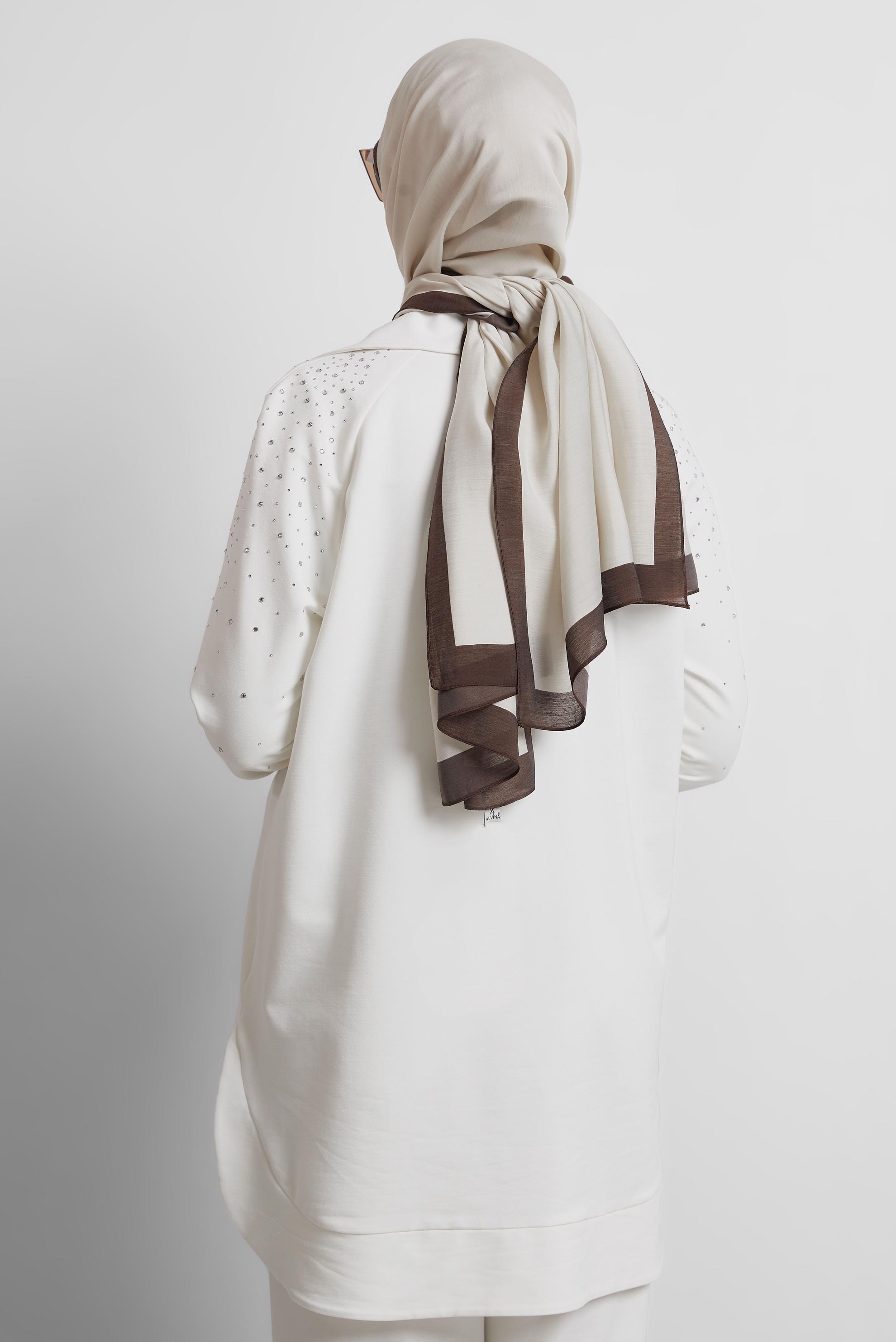 Tesettür giyim EKRU ALVİNA ŞAL 8533