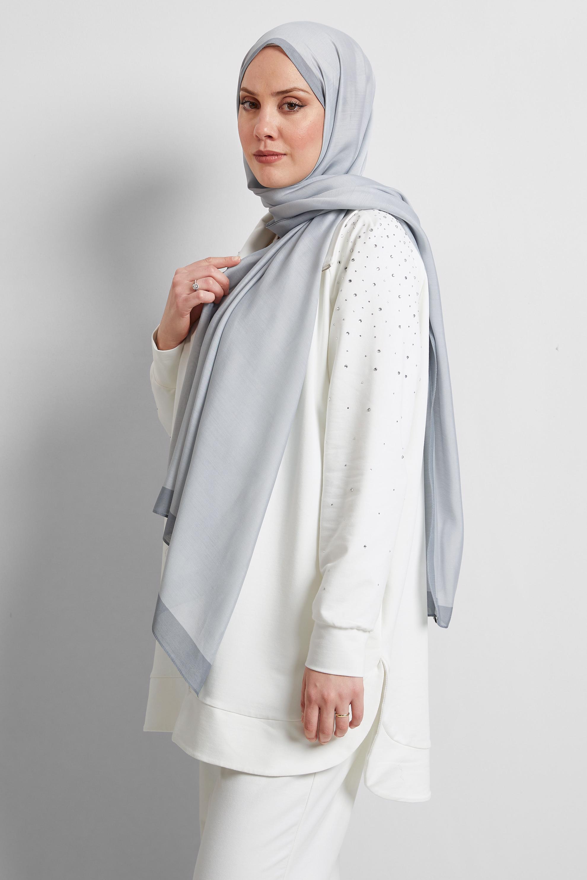 Tesettür giyim GÜMÜŞ ALVİNA ŞAL 8533