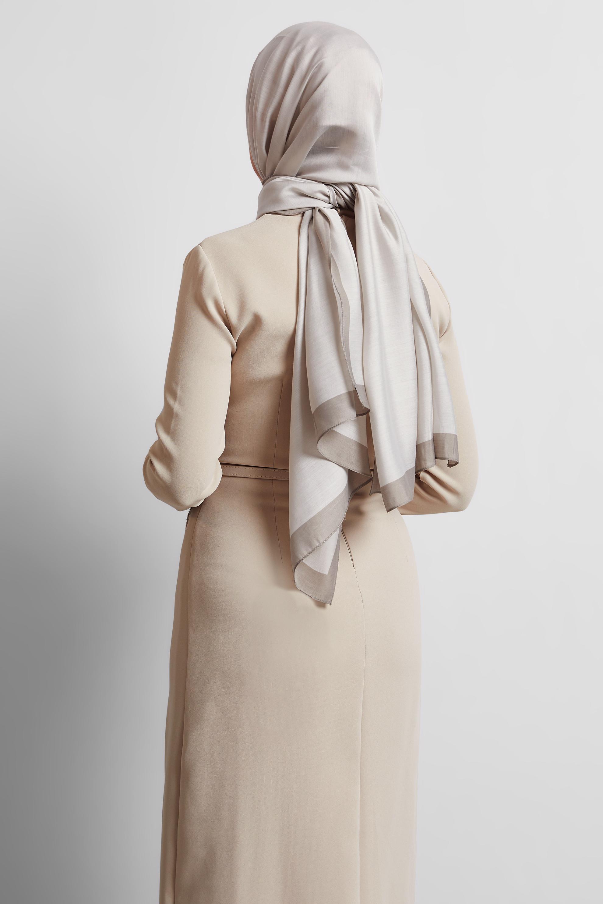 Tesettür giyim BEJ ALVİNA ŞAL 8533
