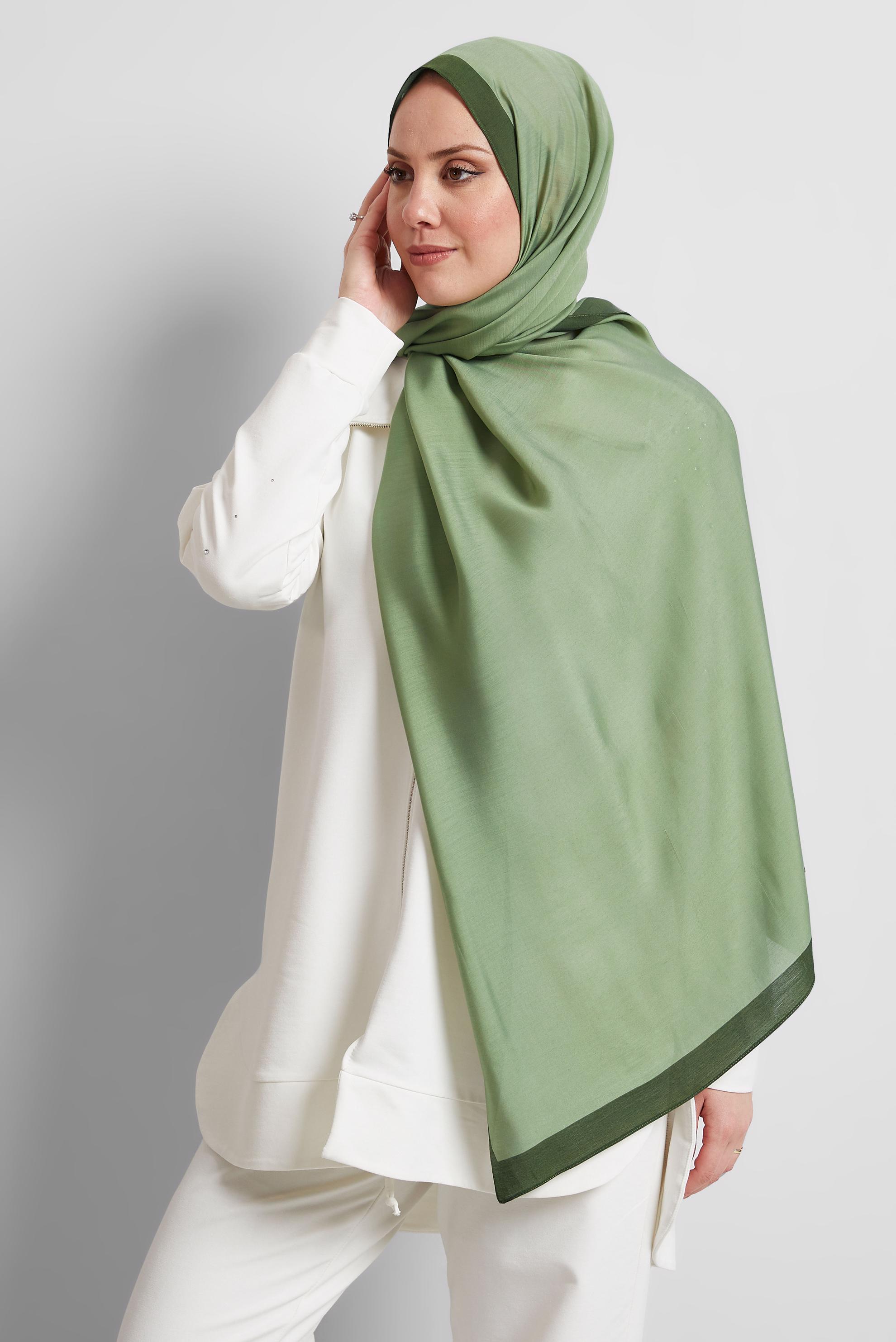 Tesettür giyim YEŞİL ALVİNA ŞAL 8533