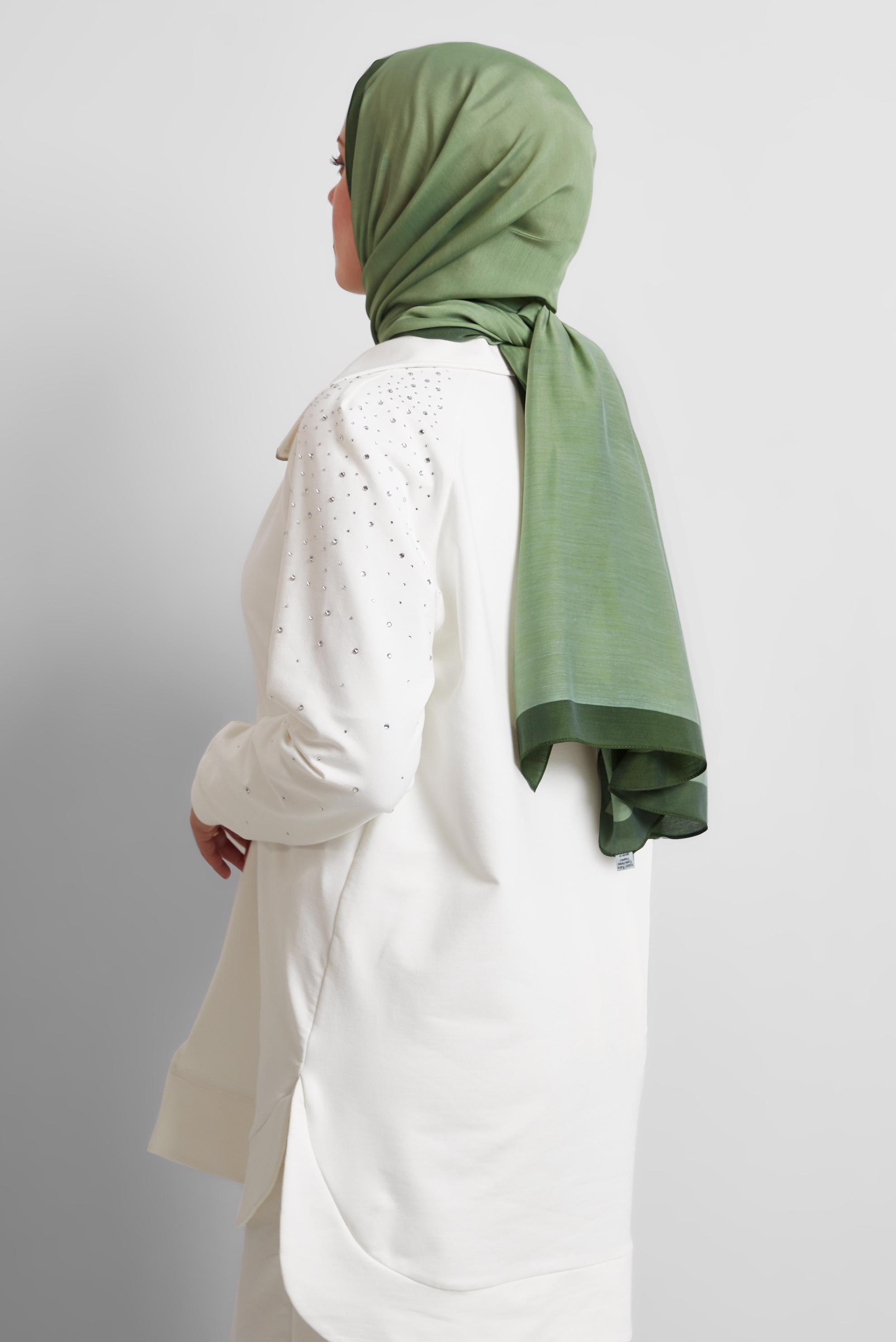 Tesettür giyim YEŞİL ALVİNA ŞAL 8533