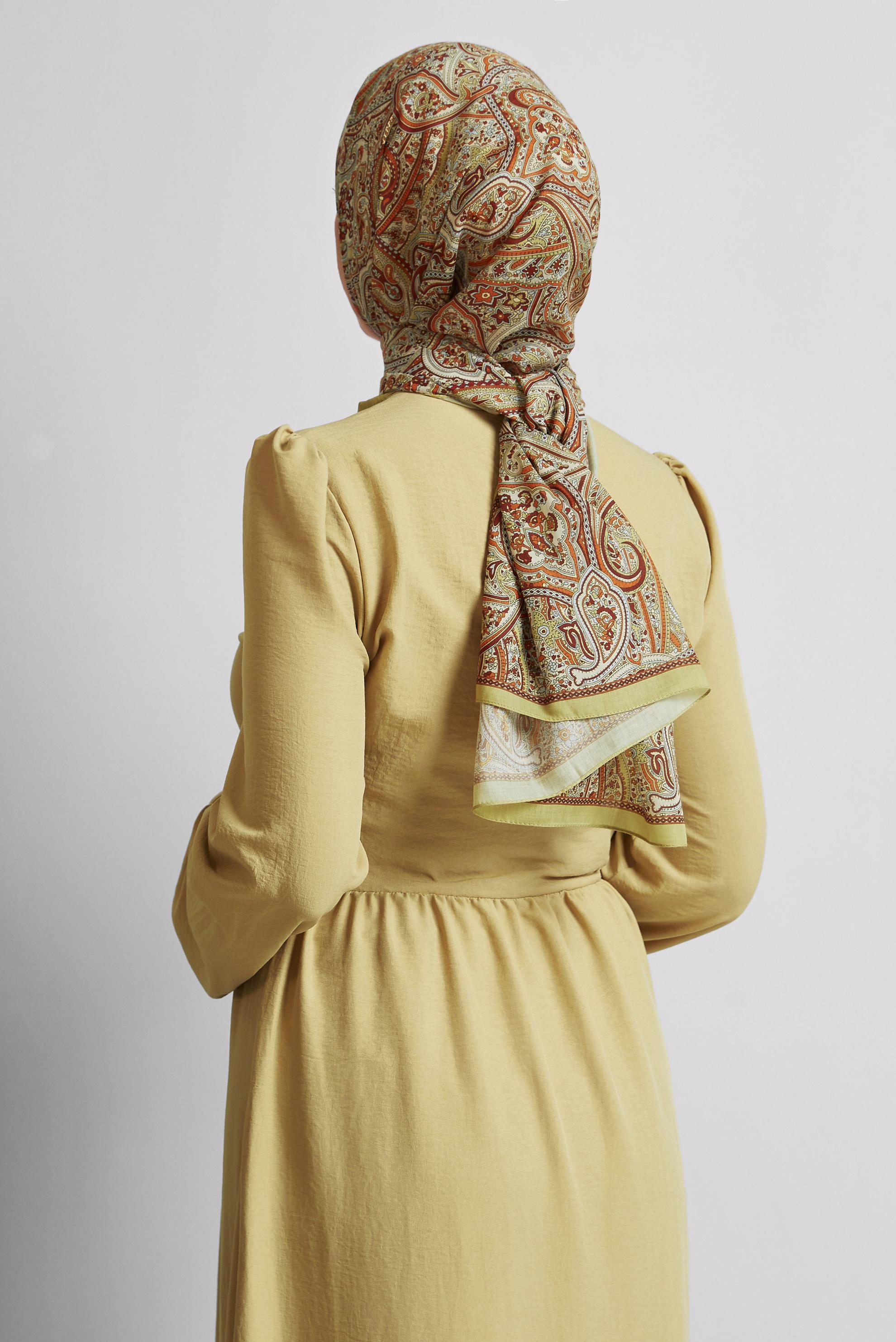 Tesettür giyim YEŞİL ALVİNA ETNİK DESEN ŞAL 8539