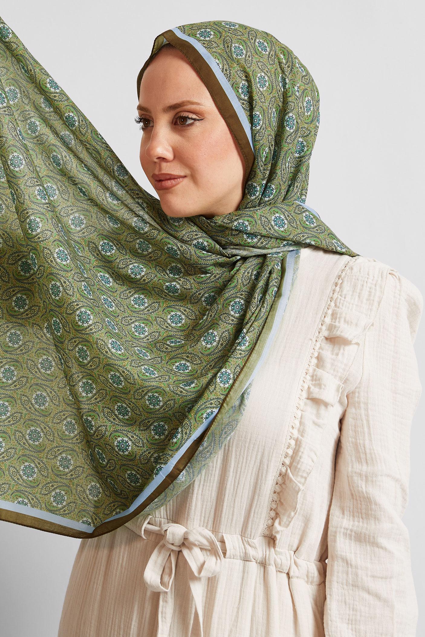 Tesettür giyim YEŞİL ALVİNA DESENLİ ŞAL 8540