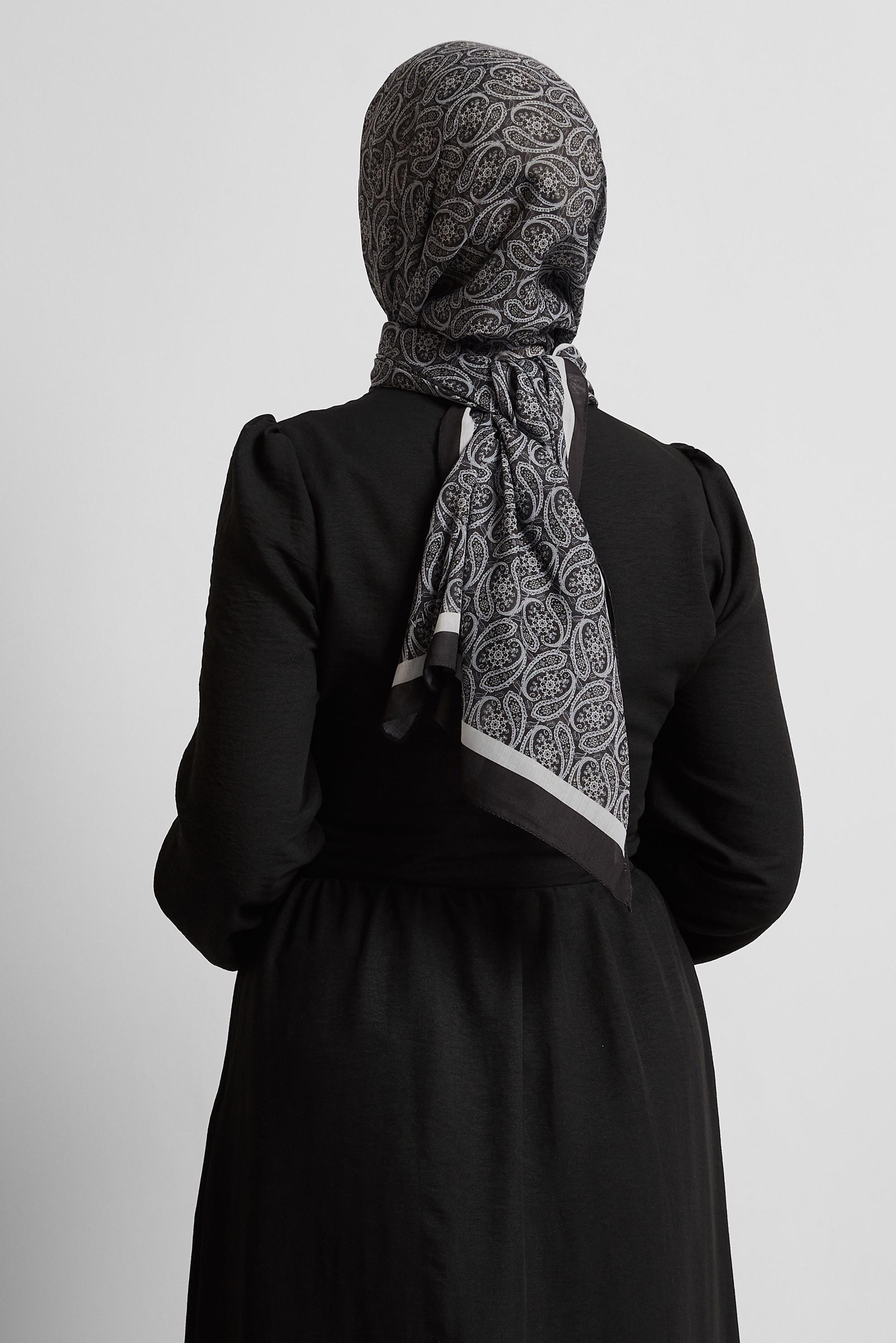 Tesettür giyim GRİ ALVİNA DESENLİ ŞAL 8540