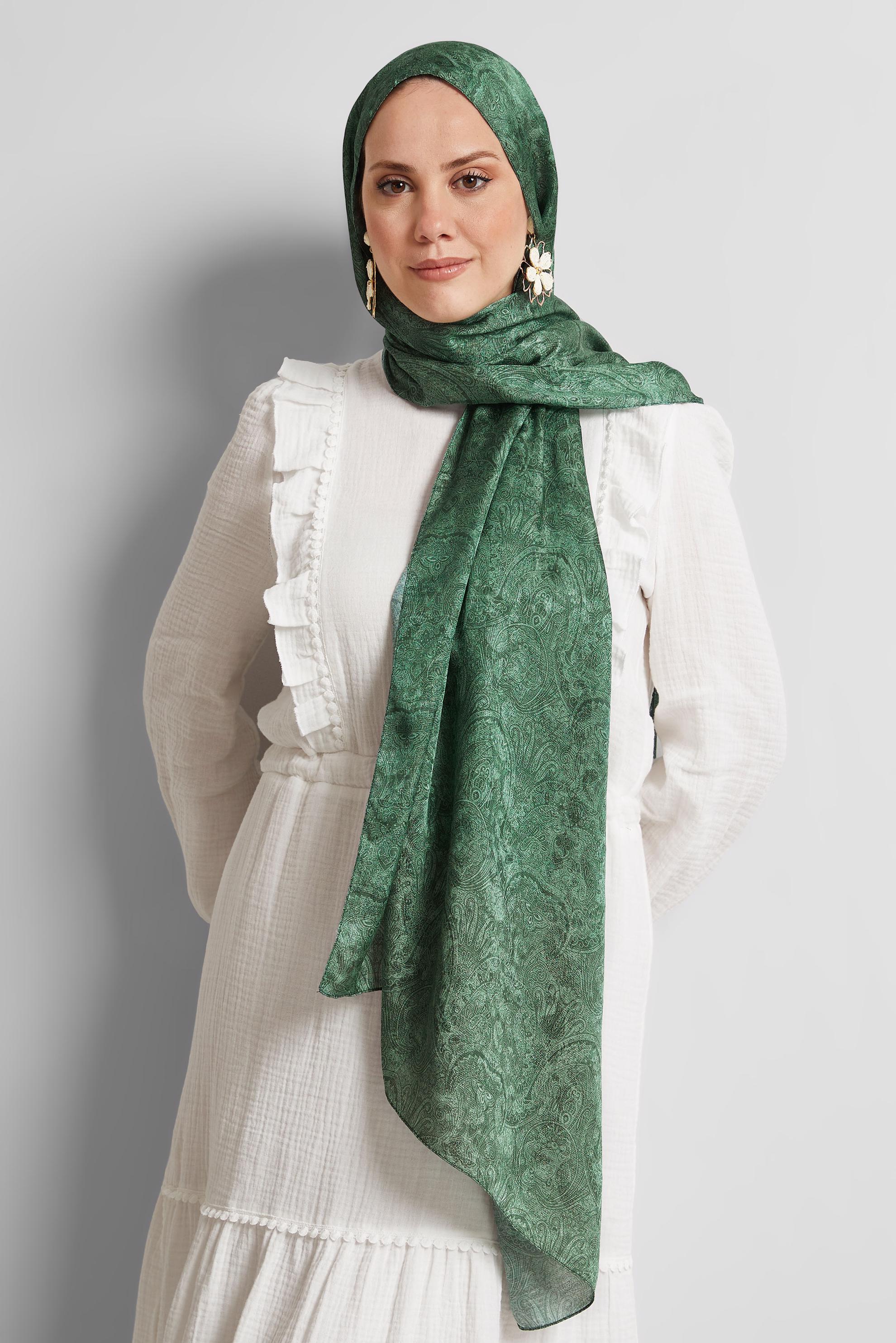Tesettür giyim YEŞİL ALVİNA DESENLİ ŞAL 8541