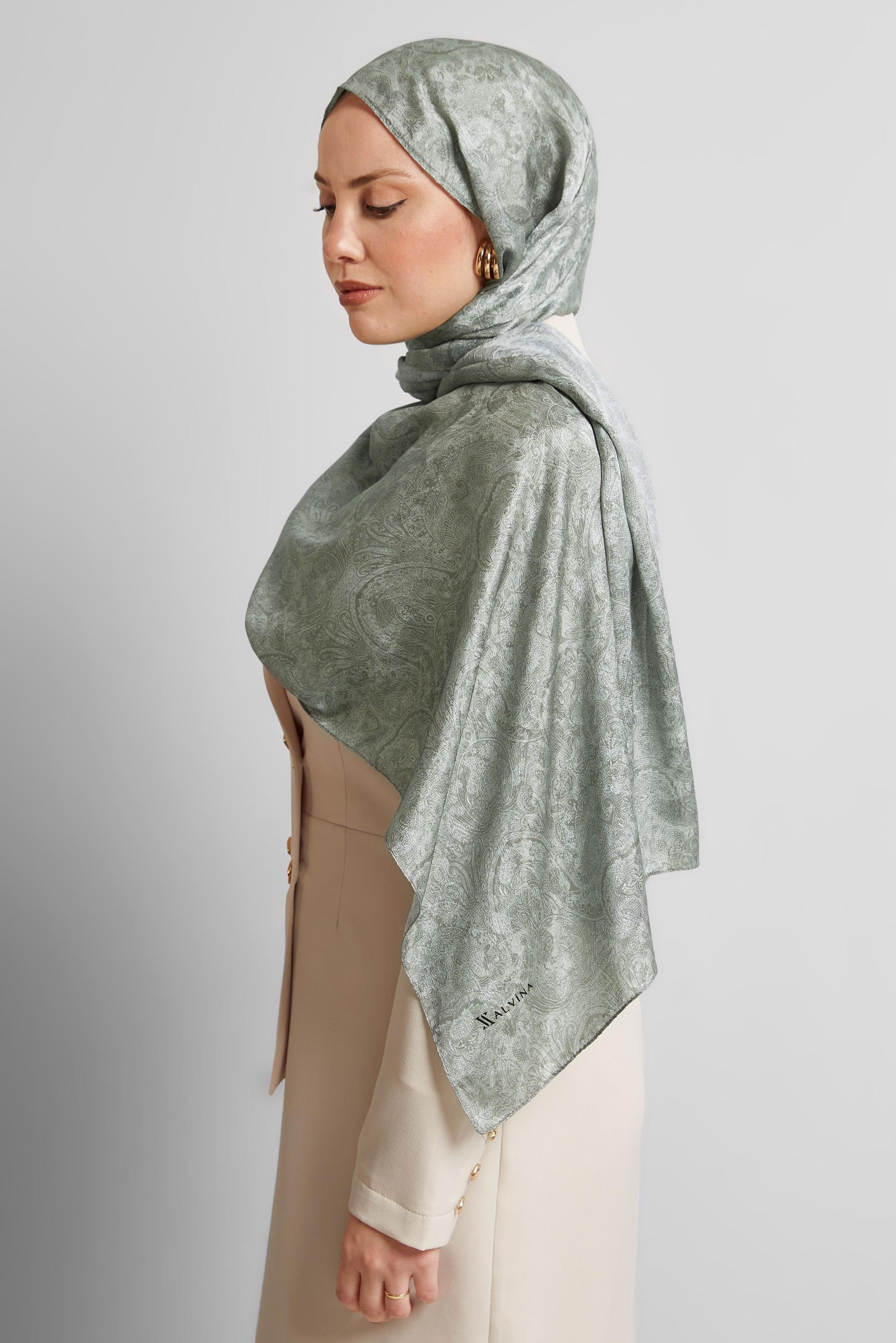 Tesettür giyim BEJ ALVİNA DESENLİ ŞAL 8541