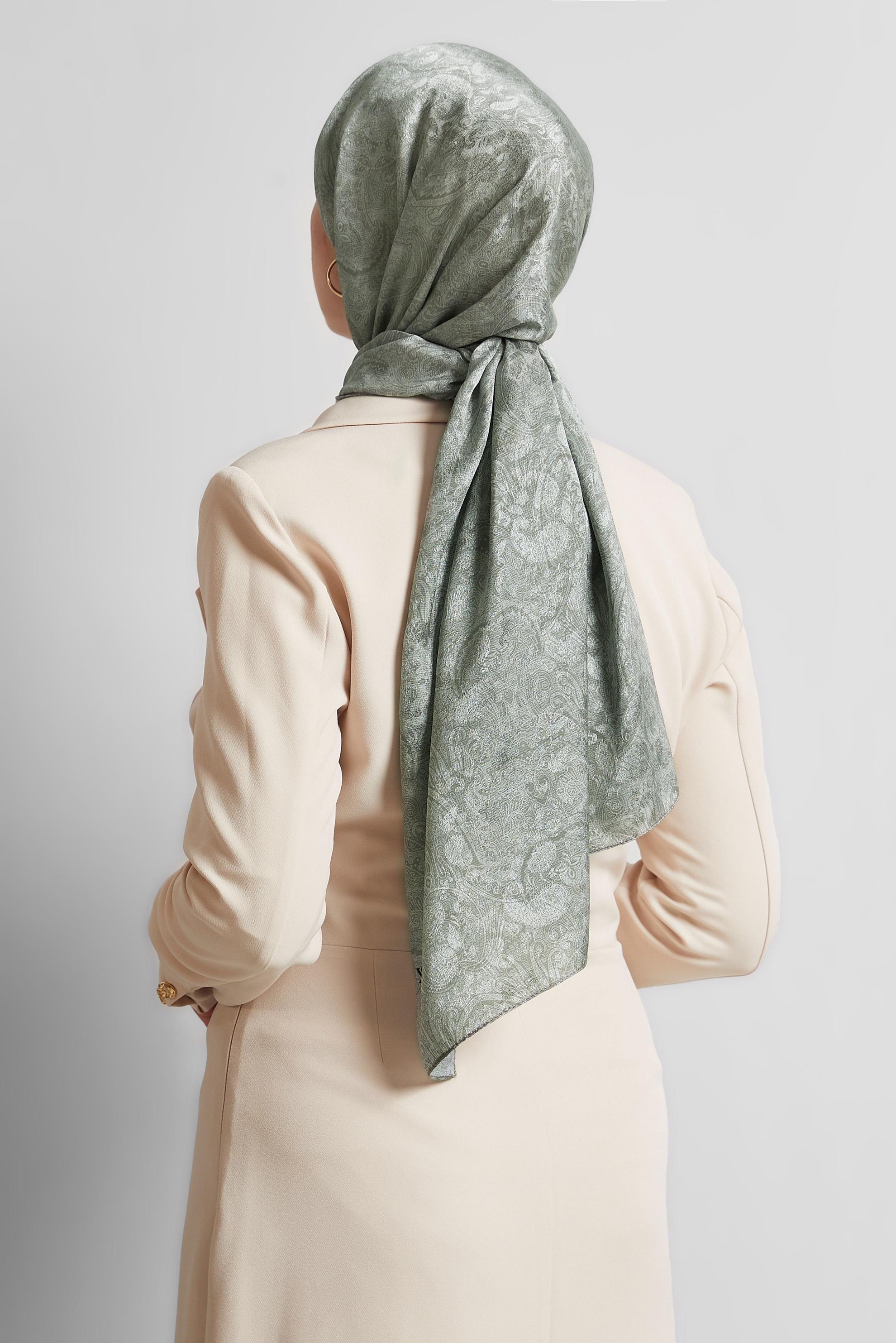 Tesettür giyim BEJ ALVİNA DESENLİ ŞAL 8541