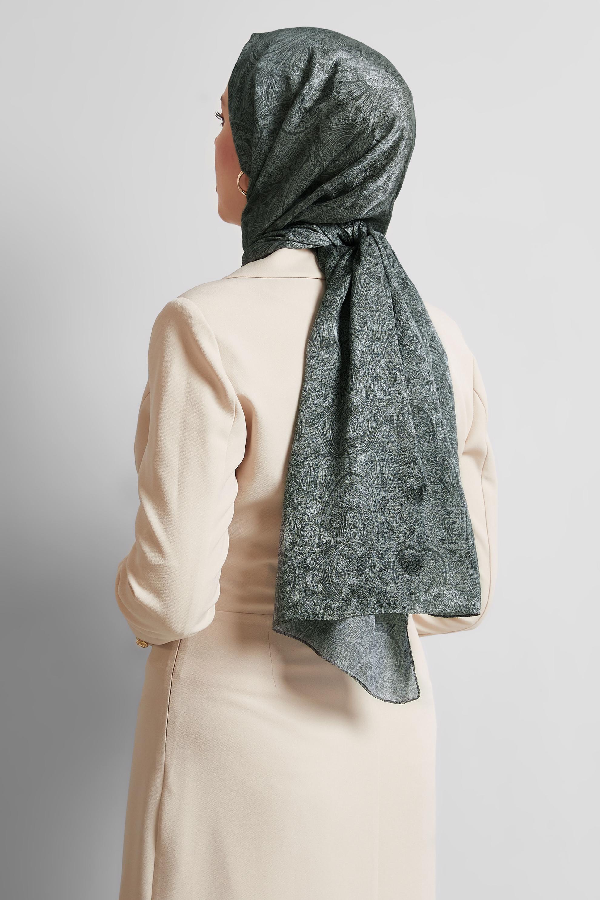 Tesettür giyim GRİ ALVİNA DESENLİ ŞAL 8541