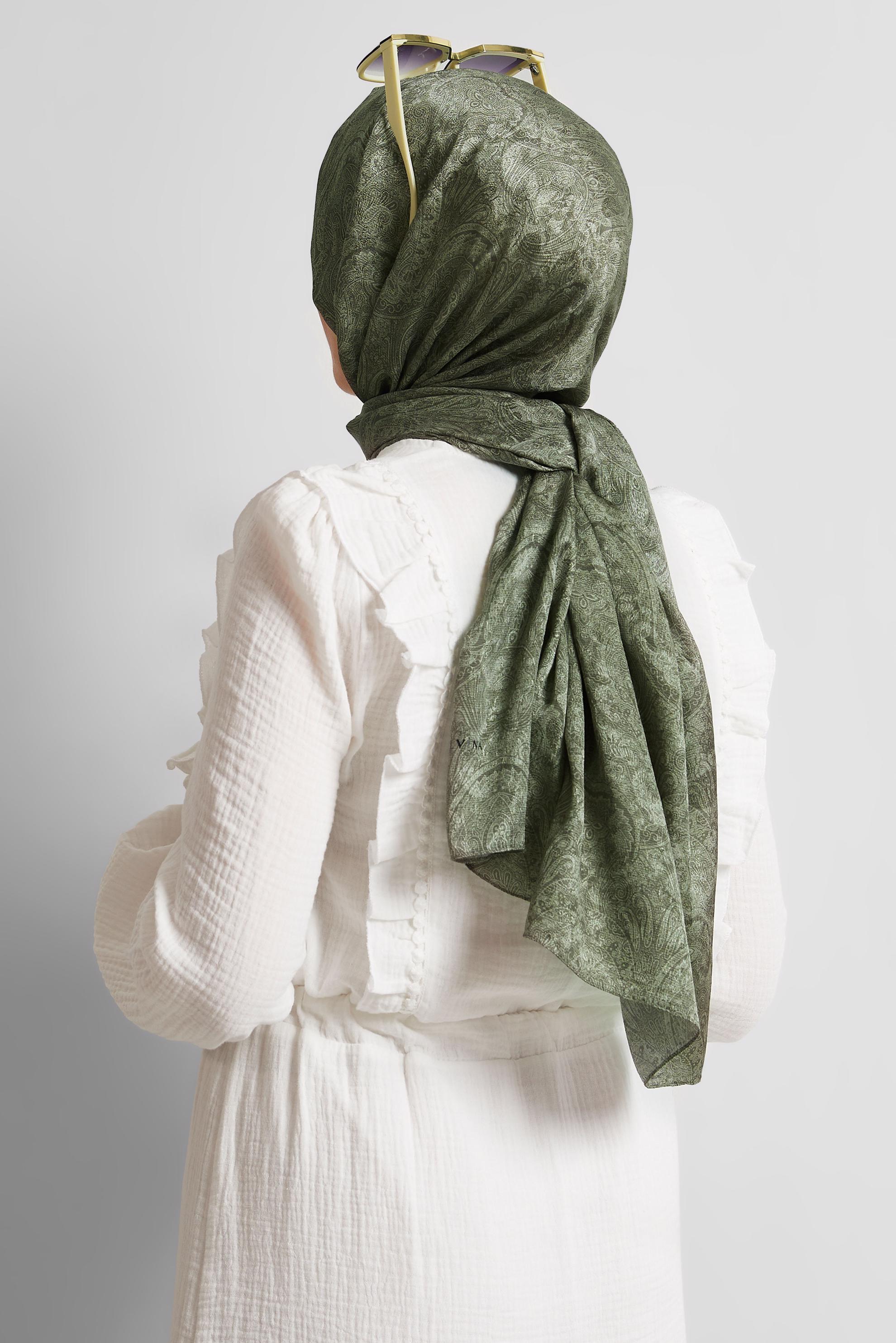 Tesettür giyim HAKİ ALVİNA DESENLİ ŞAL 8541