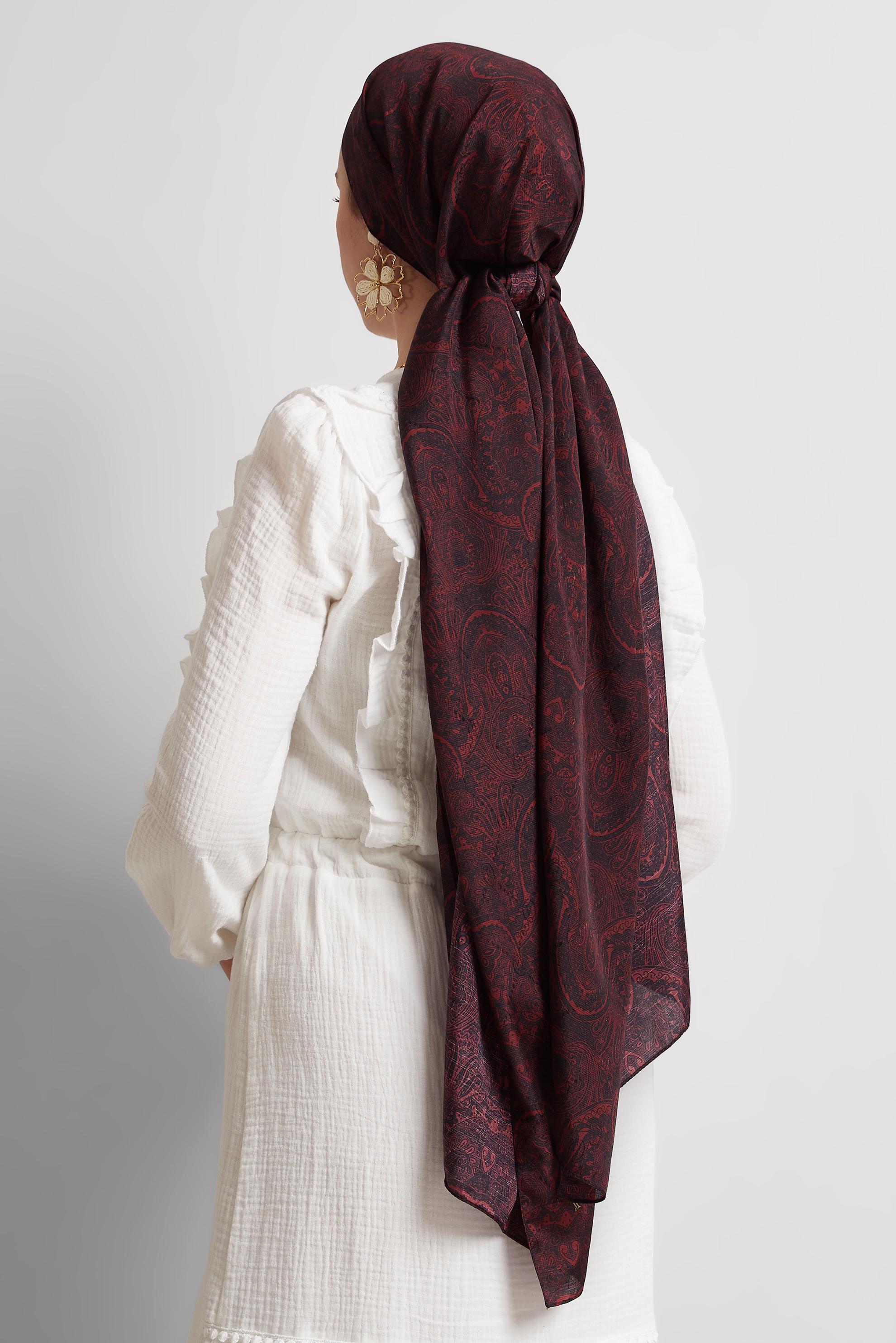 Tesettür giyim SİYAH ALVİNA DESENLİ ŞAL 8541