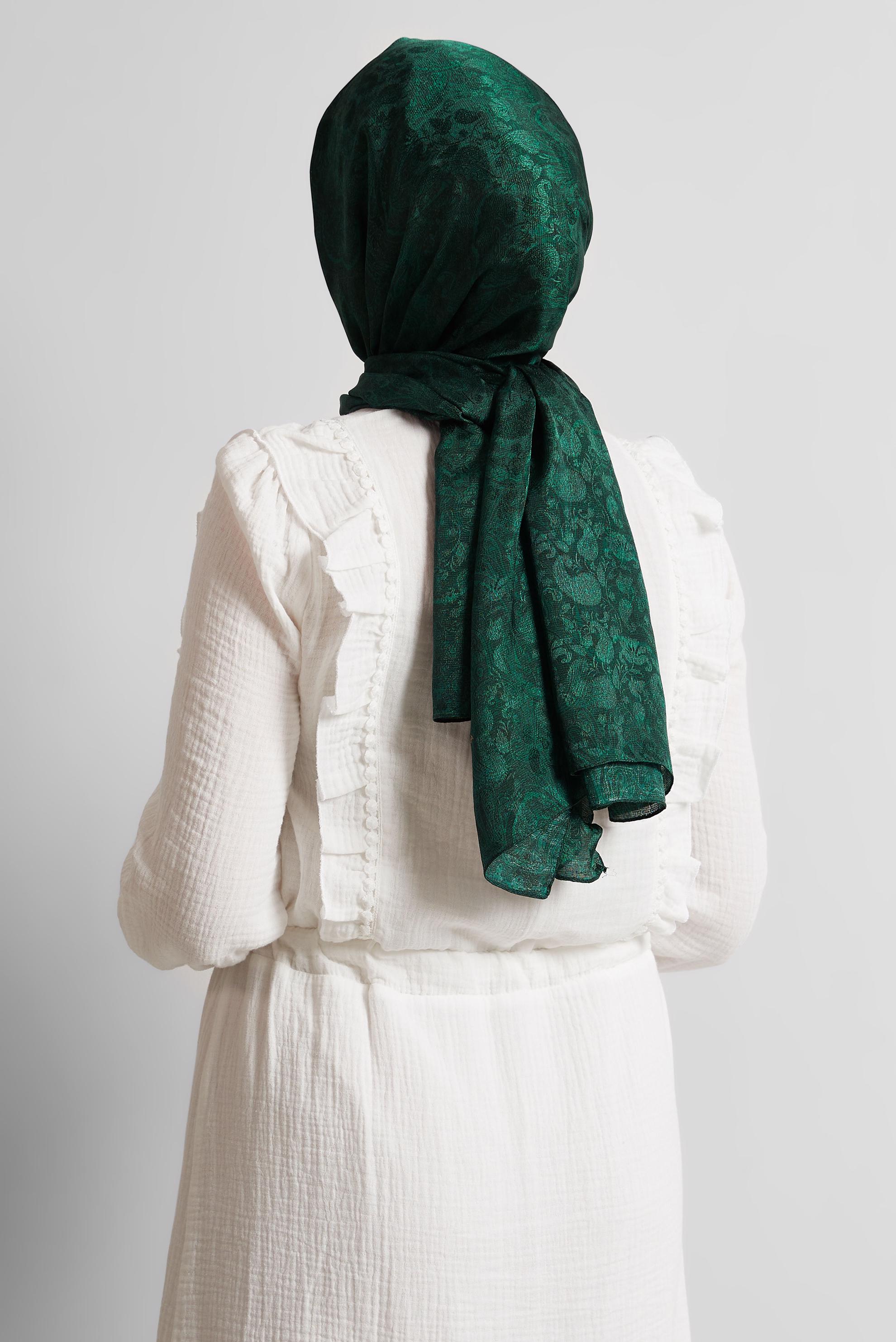 Tesettür giyim YEŞİL ALVİNA DESENLİ ŞAL 8541