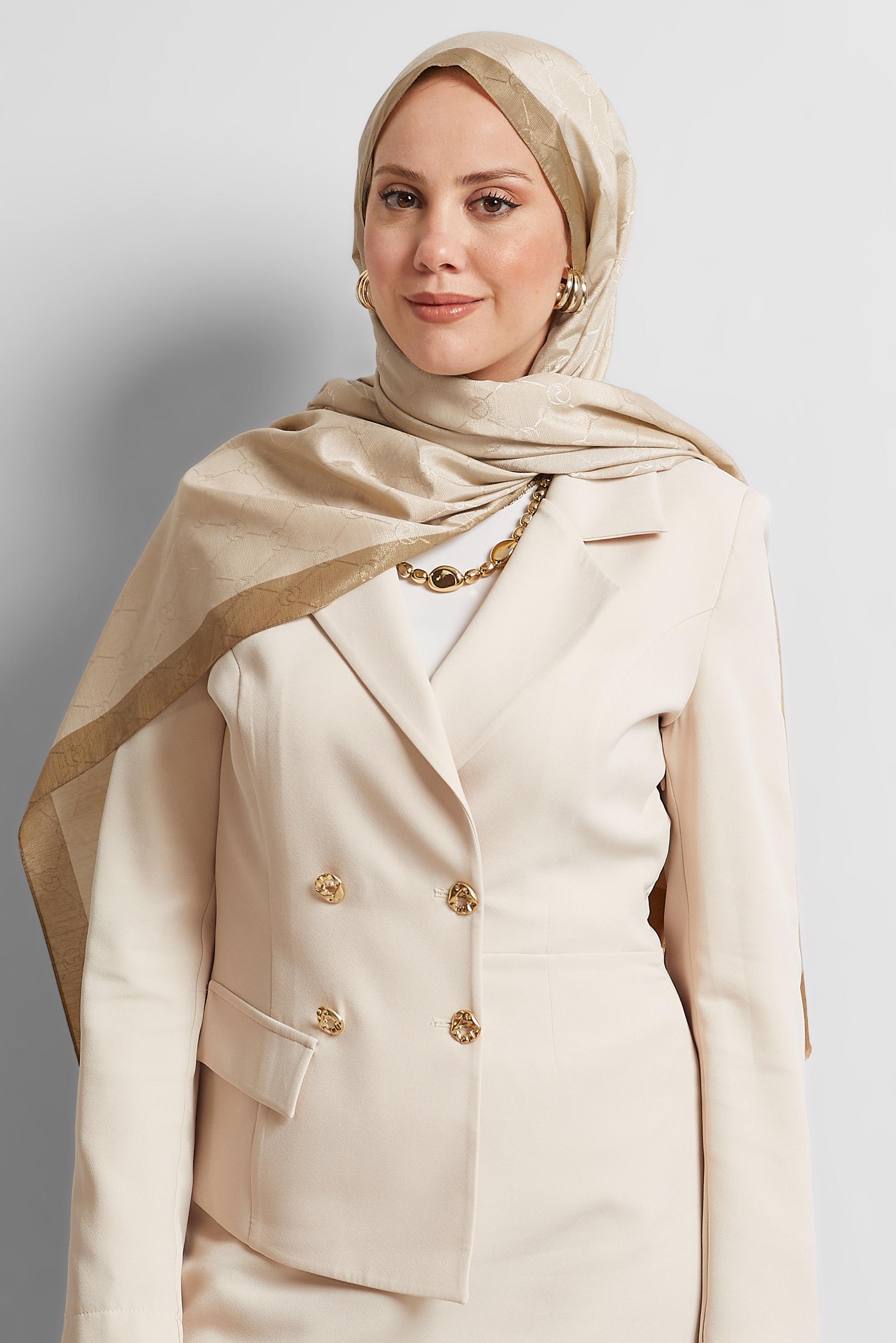 Tesettür giyim ALTIN ALVİNA JAKARLI MONOGRAM ŞAL 8542