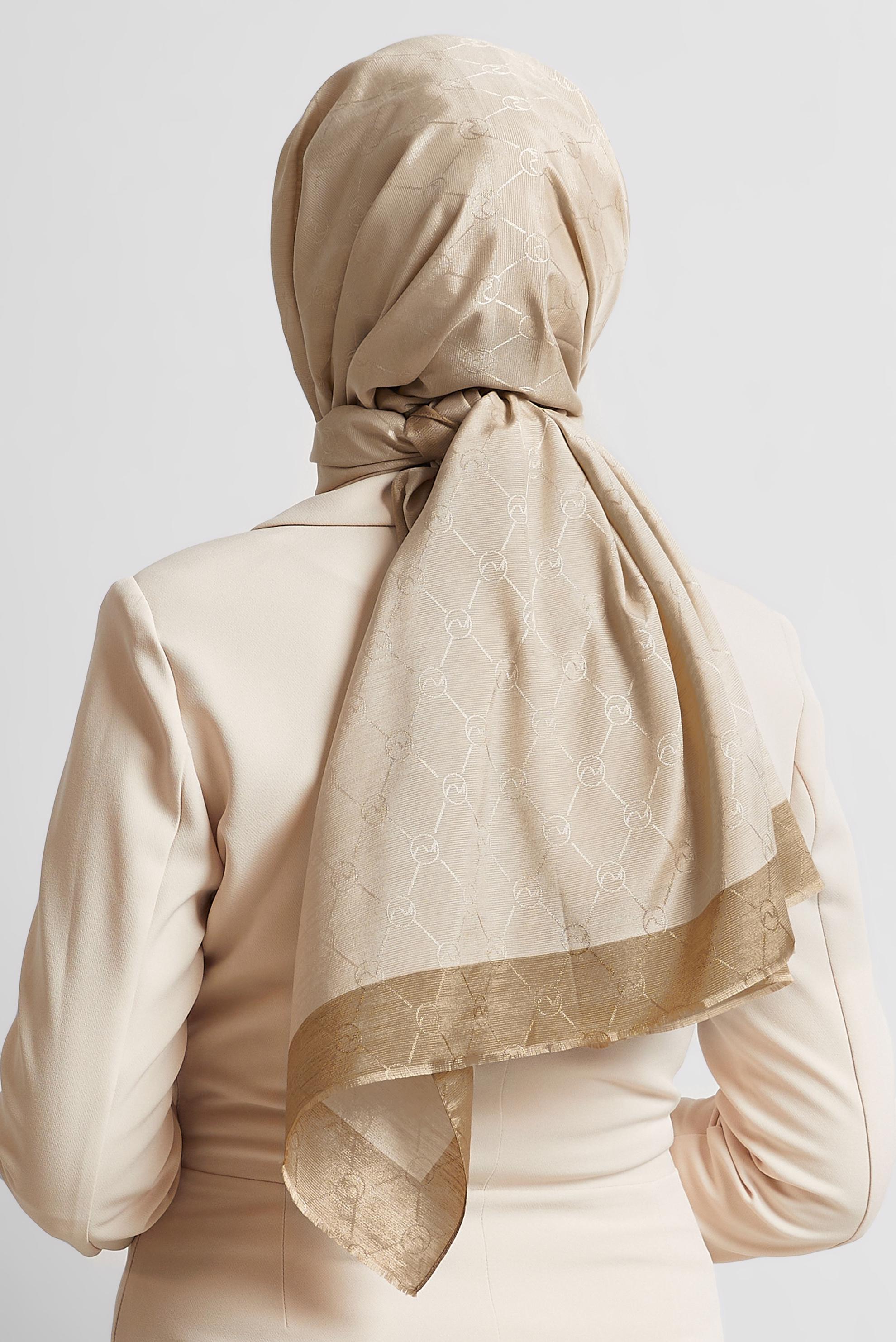 Tesettür giyim ALTIN ALVİNA JAKARLI MONOGRAM ŞAL 8542