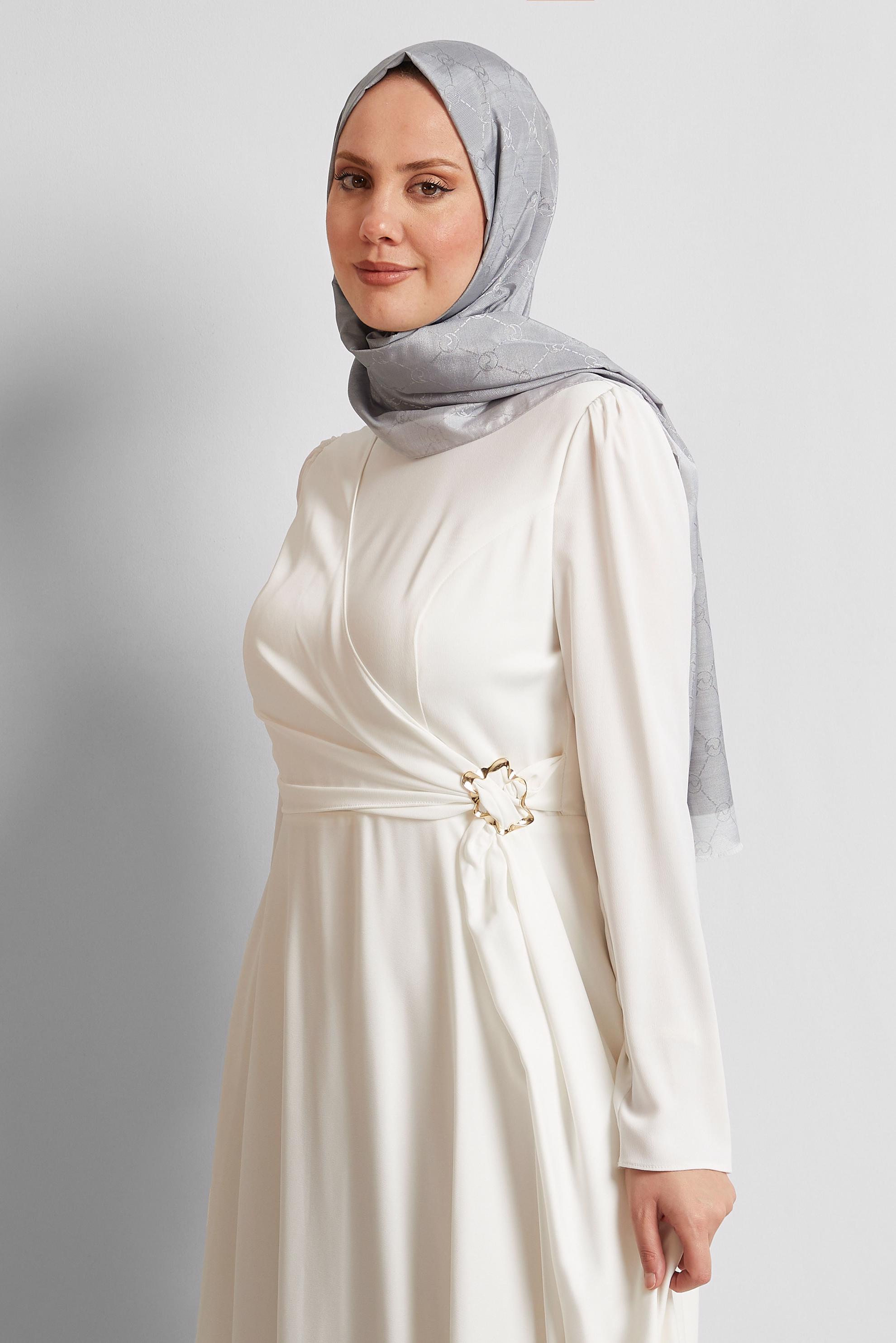 Tesettür giyim GÜMÜŞ ALVİNA JAKARLI MONOGRAM ŞAL 8542