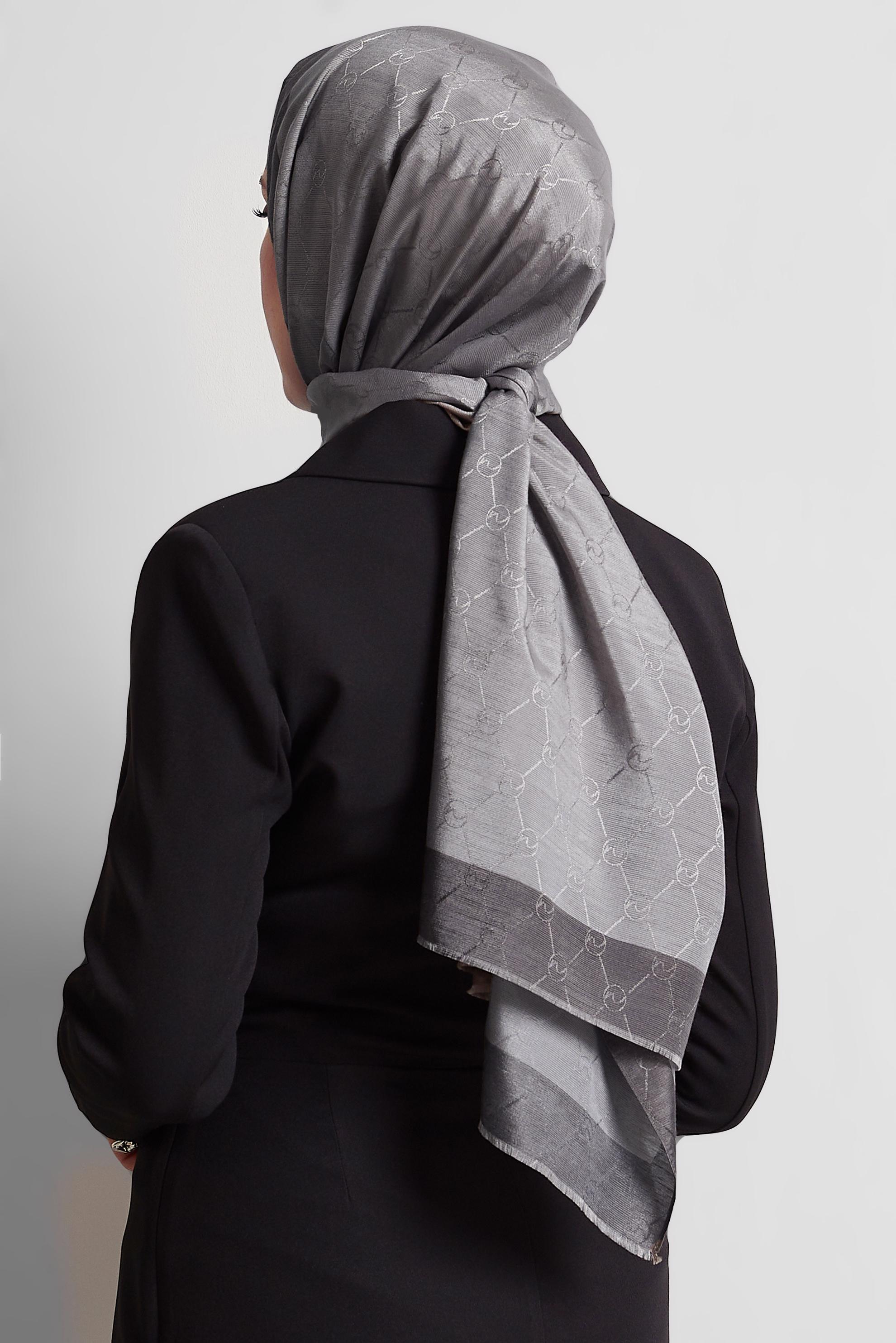 Tesettür giyim VİZON ALVİNA JAKARLI MONOGRAM ŞAL 8542