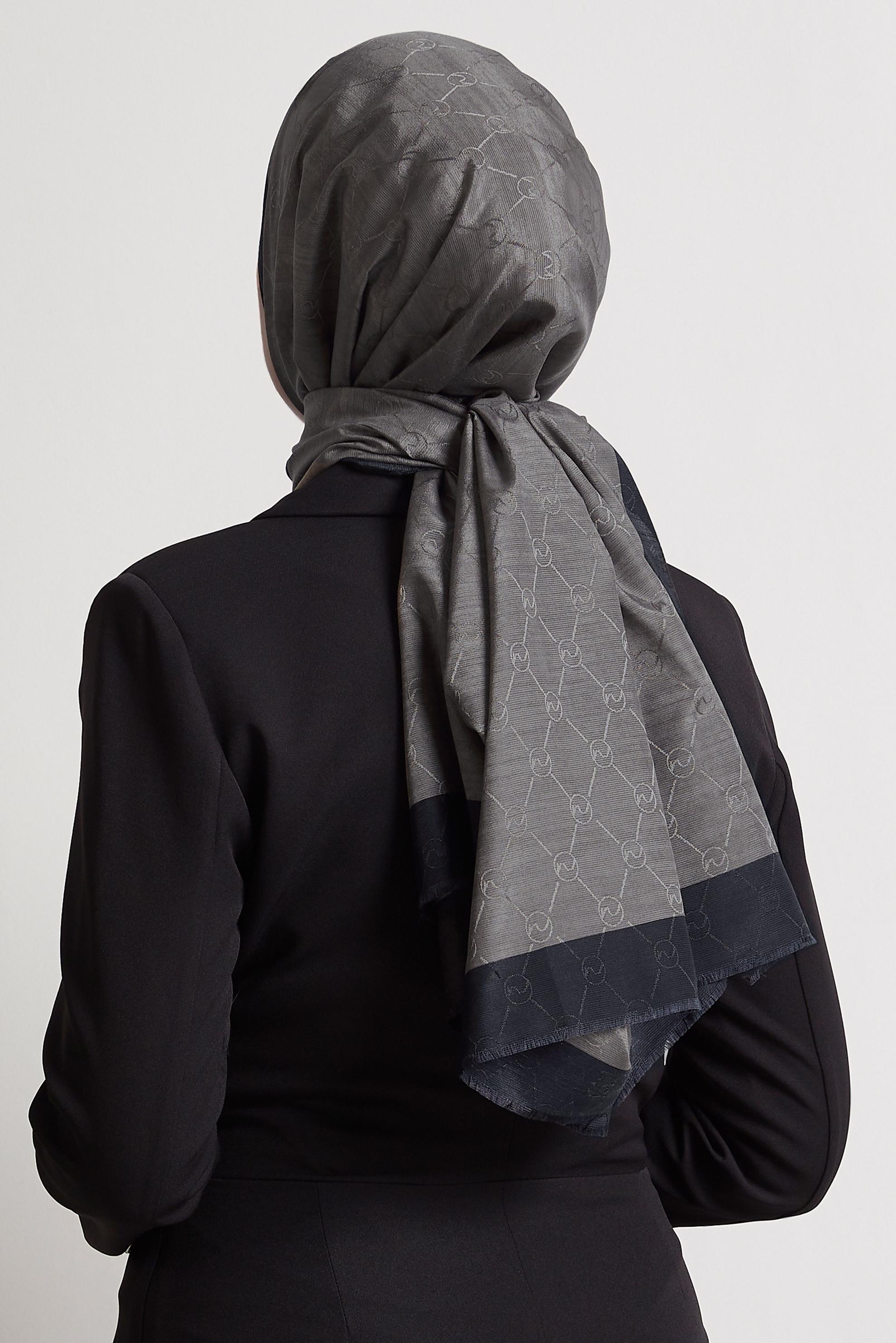 Tesettür giyim GRİ ALVİNA JAKARLI MONOGRAM ŞAL 8542