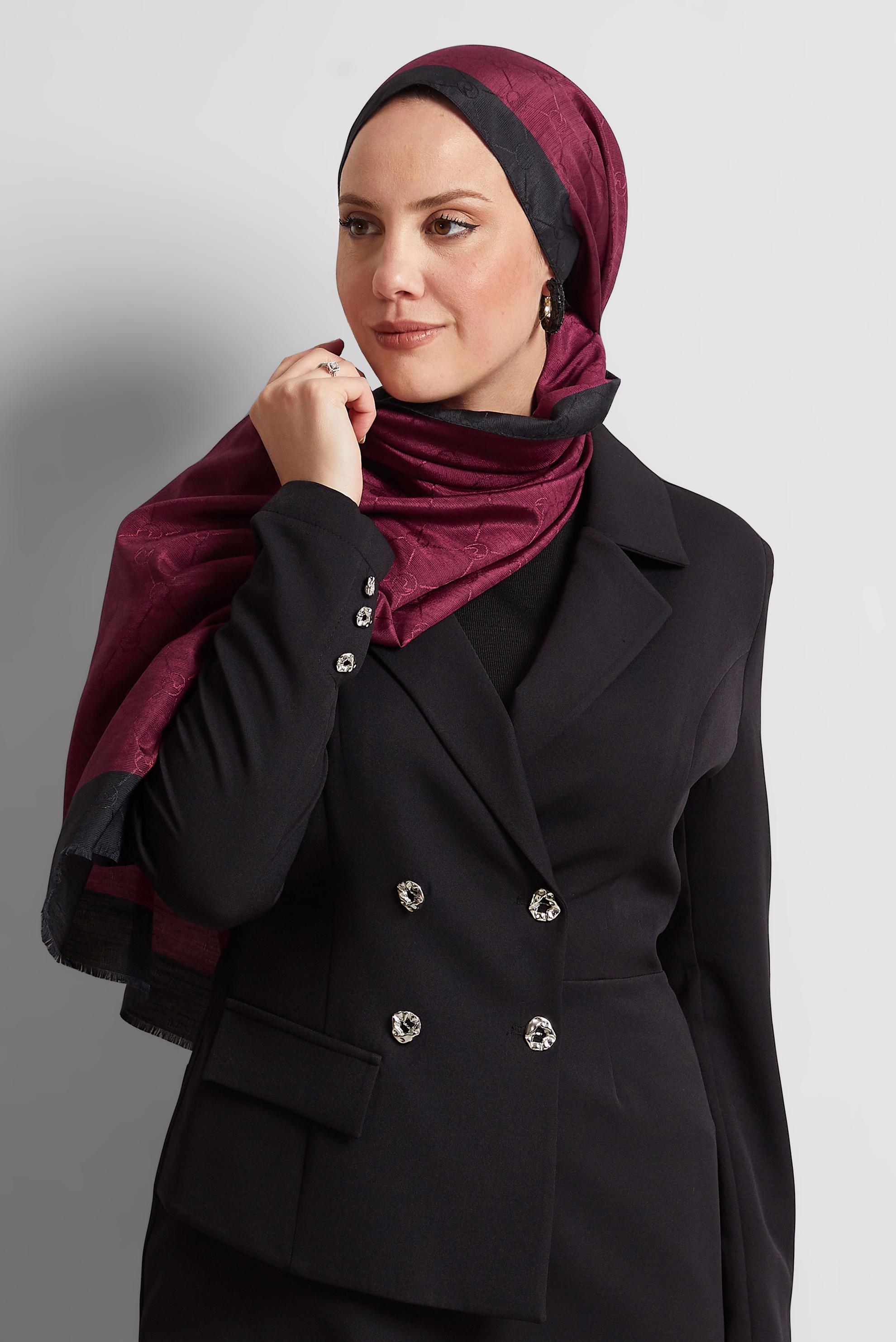 Tesettür giyim BORDO ALVİNA JAKARLI MONOGRAM ŞAL 8542
