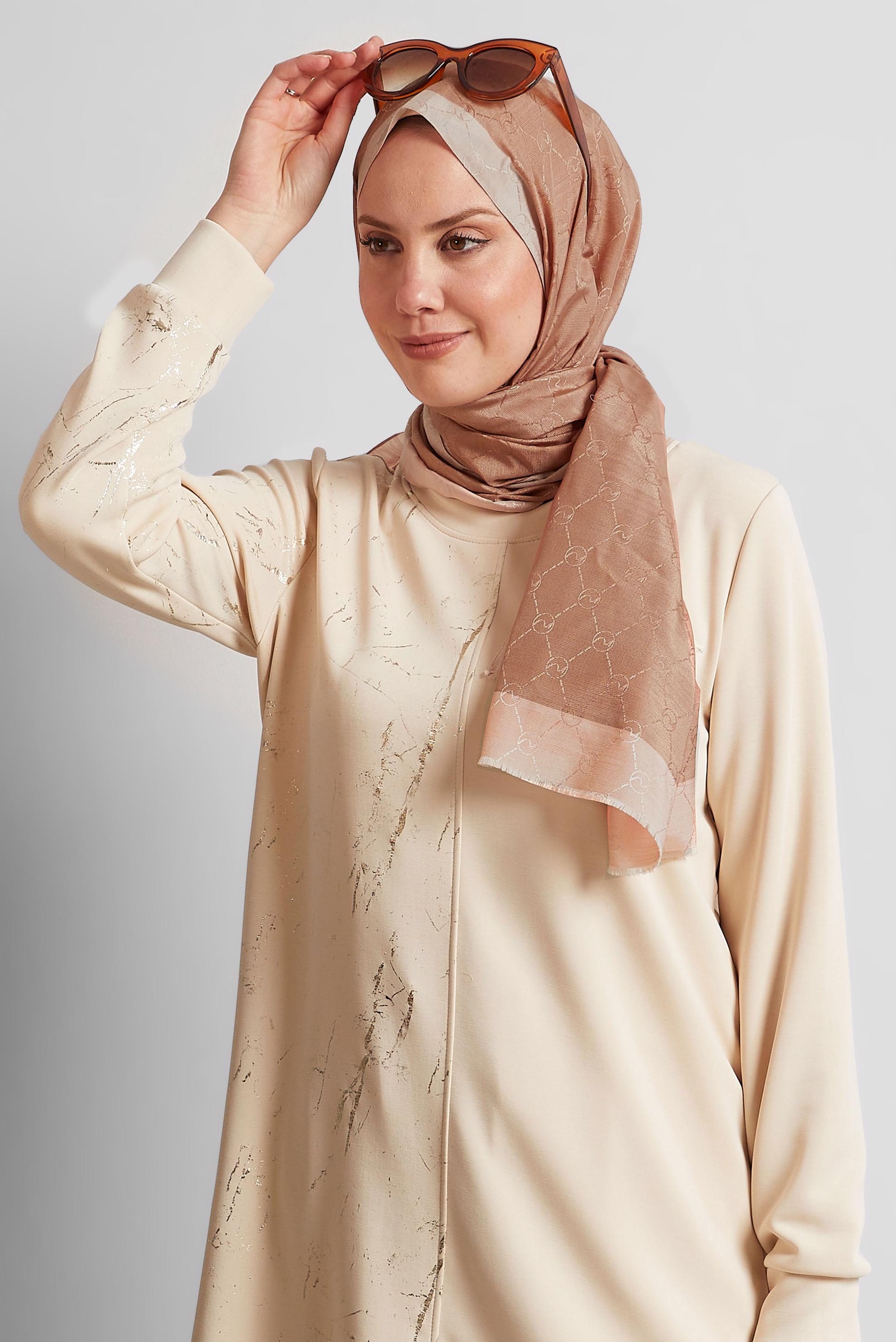 Tesettür giyim PEMBE ALVİNA JAKARLI MONOGRAM ŞAL 8542